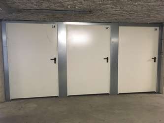Pièce pour motos en centre ville