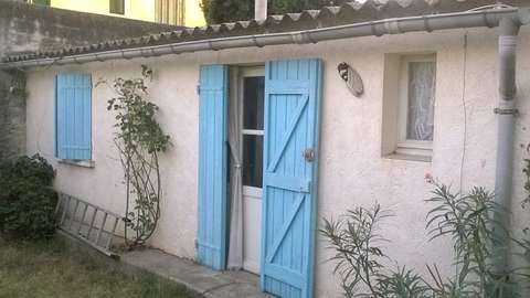 Dépendance 8,4m² pour stockage Miramas quartier les Chirons