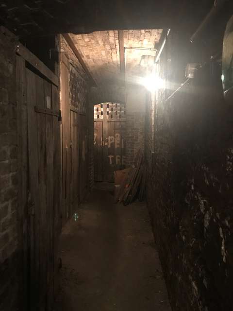 Cave paris 10 - beau quartier / saine