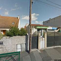 Proche de Paris