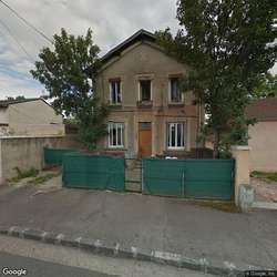 Pièce dans appartement