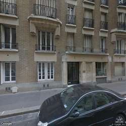 Alesia - Cave 4m2 dans bel immeuble 1920.