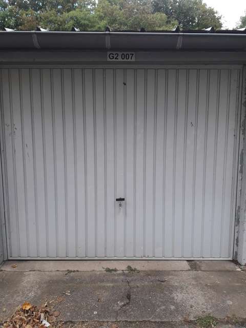 Box à la location / Quais de Sédaillian