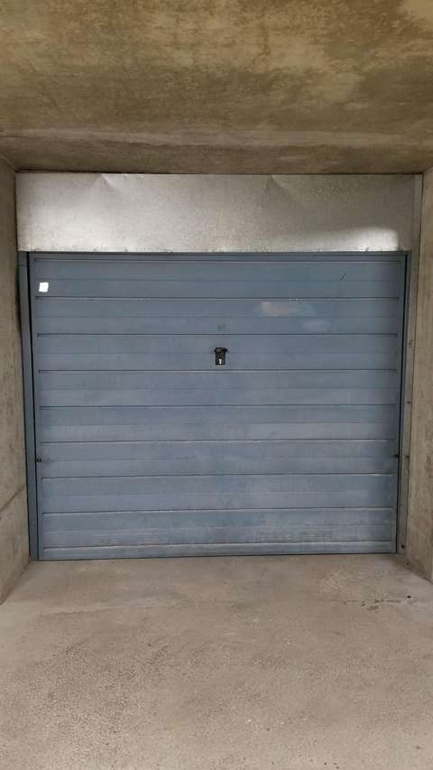 Location garage fermé sécurisé à Evreux