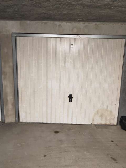 Garage à louer