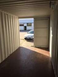 Self-stockage 14m² à Pessac
