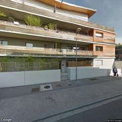 Loue garage neuf avec mezzanine