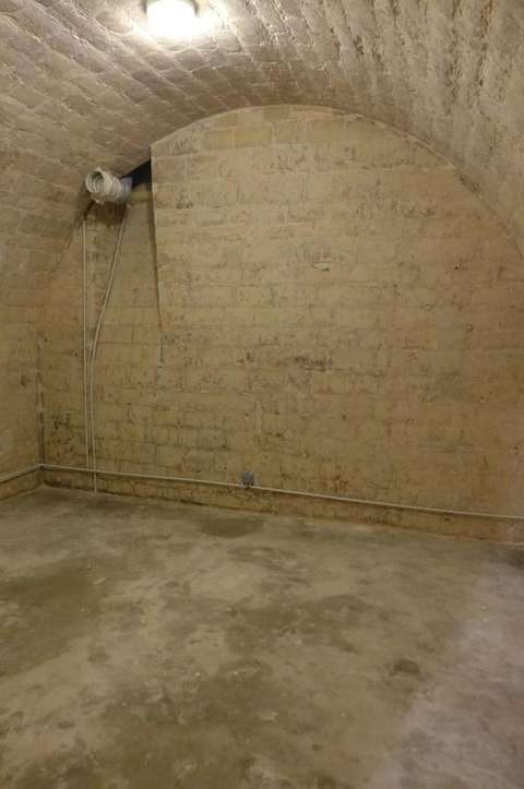 Grande cave refaite à neuve pour garde-meuble