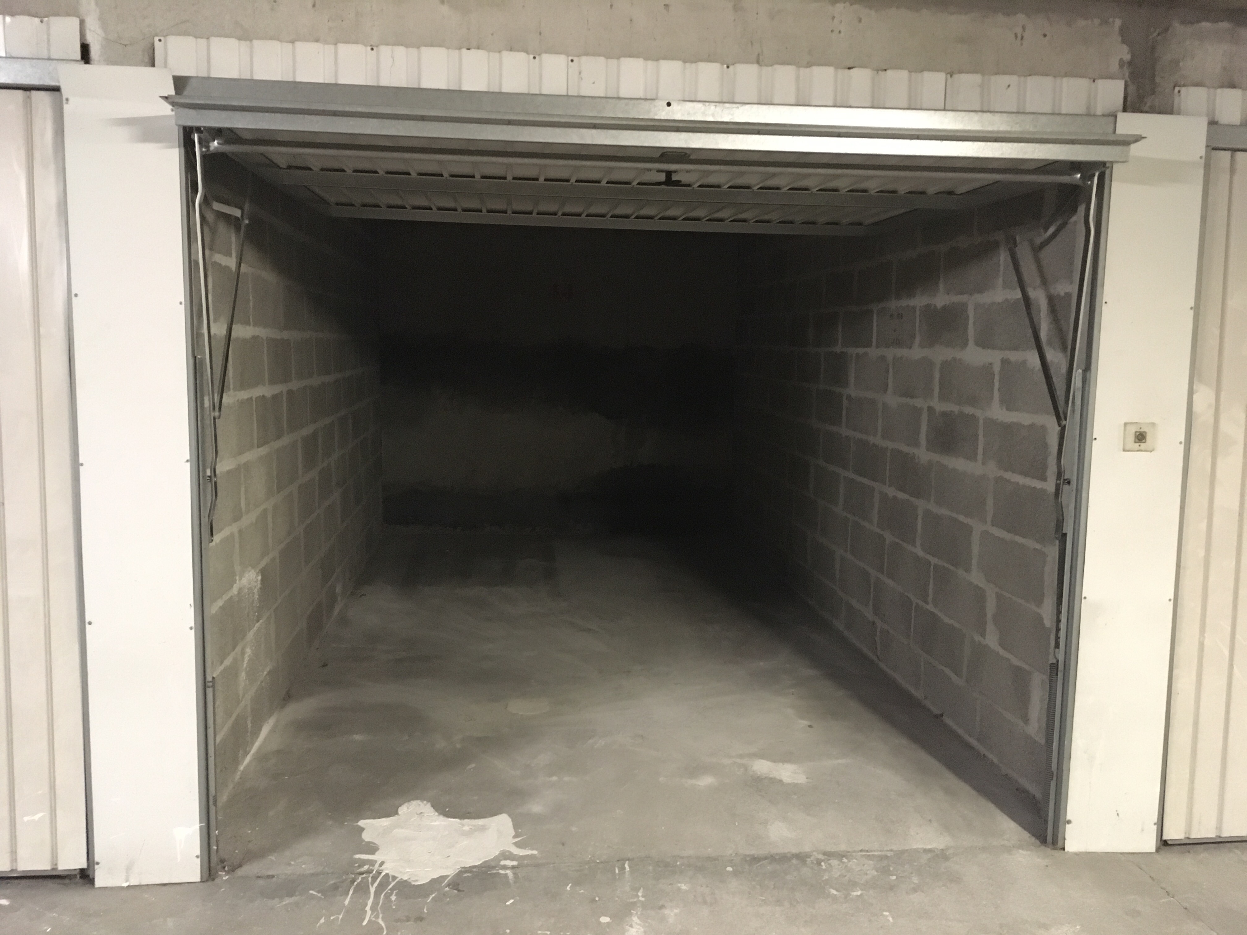 Garage à louer / Mont-St-Aignan