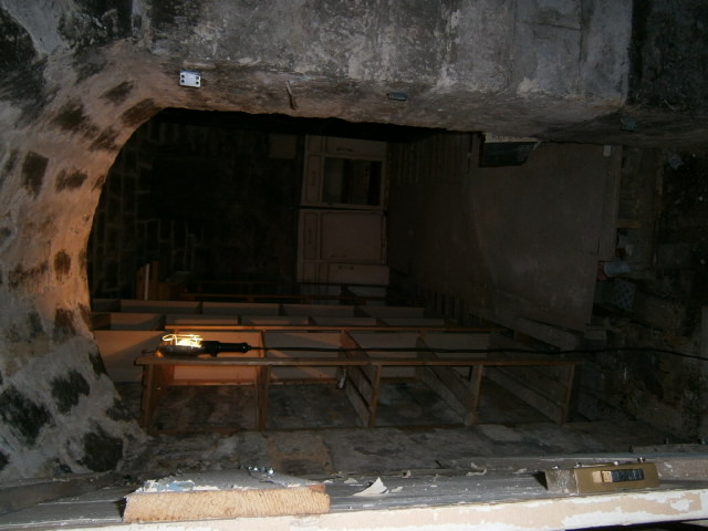Grande cave aménagée, saine et sécurisée à louer