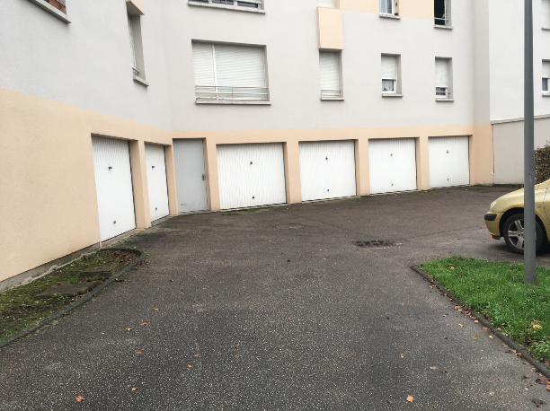 Garage à louer Deville les Rouen