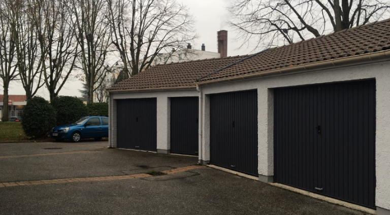 Garage à la location