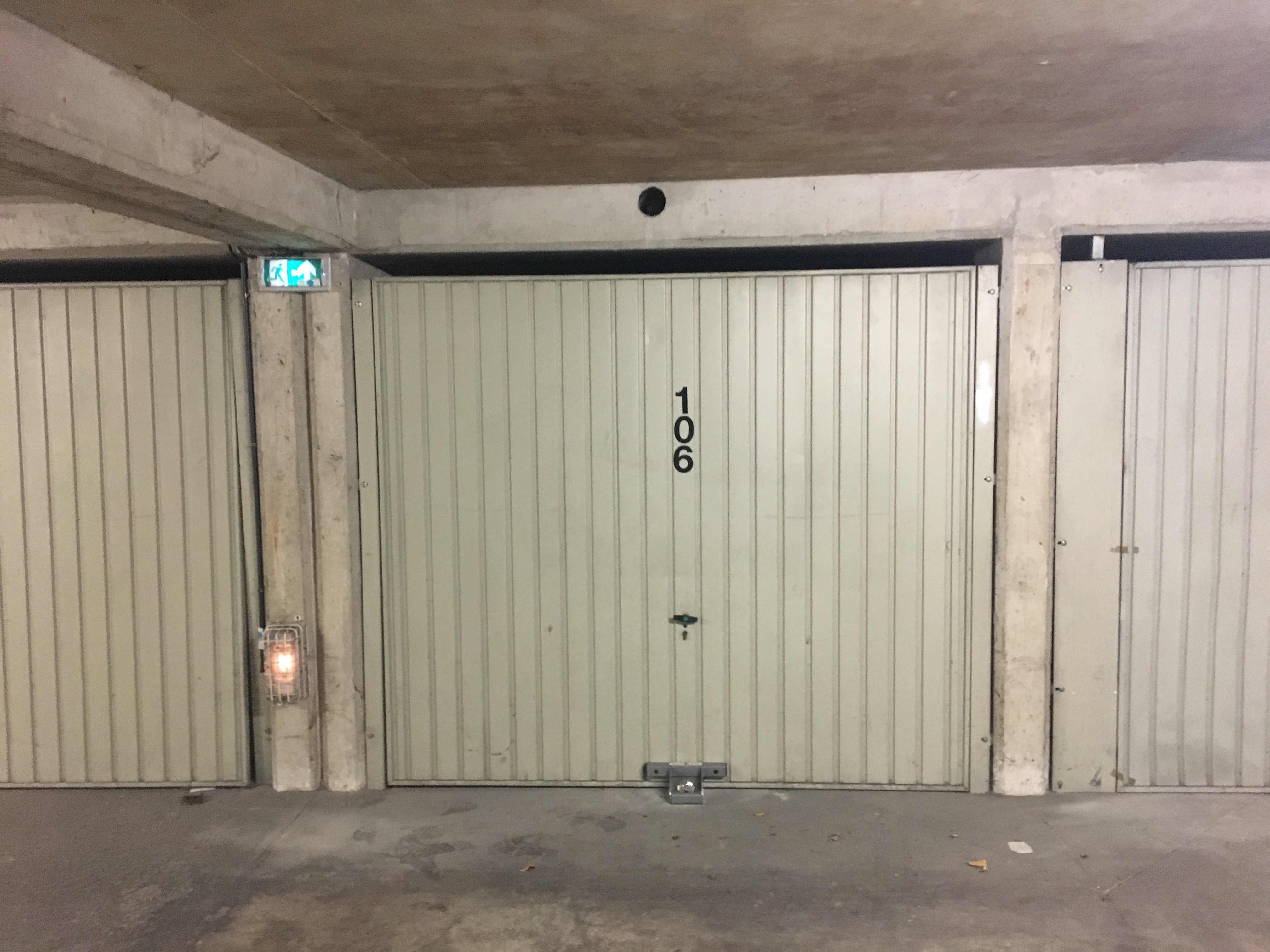 Garage à louer à Achères