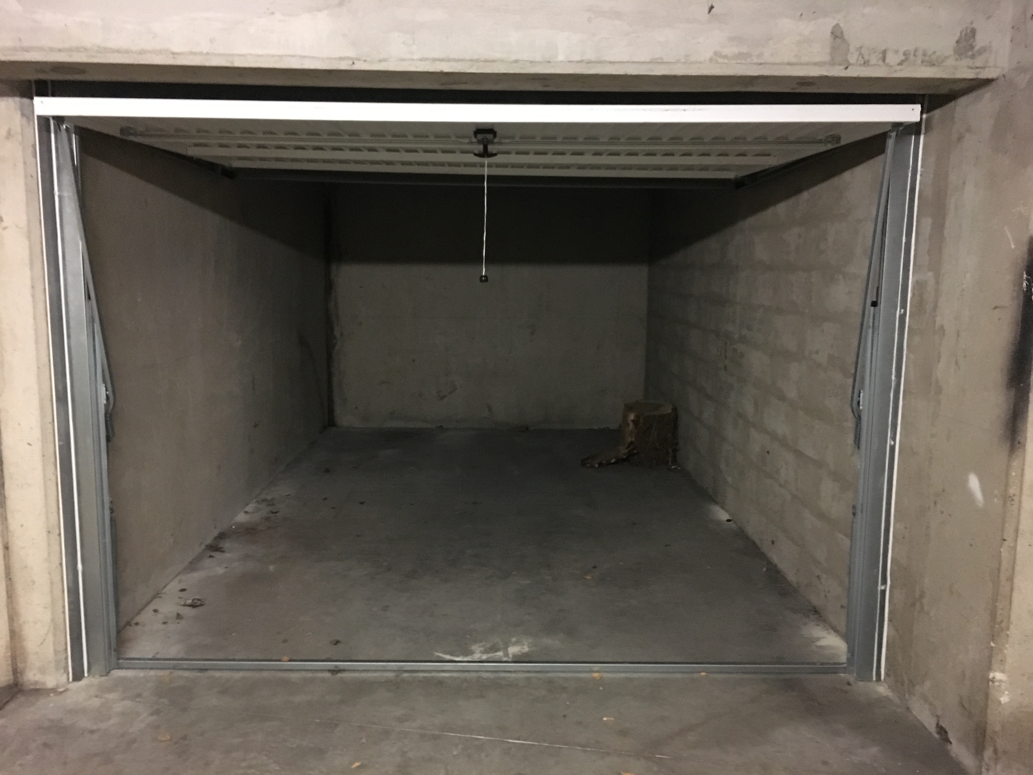 Garage a louer a achères