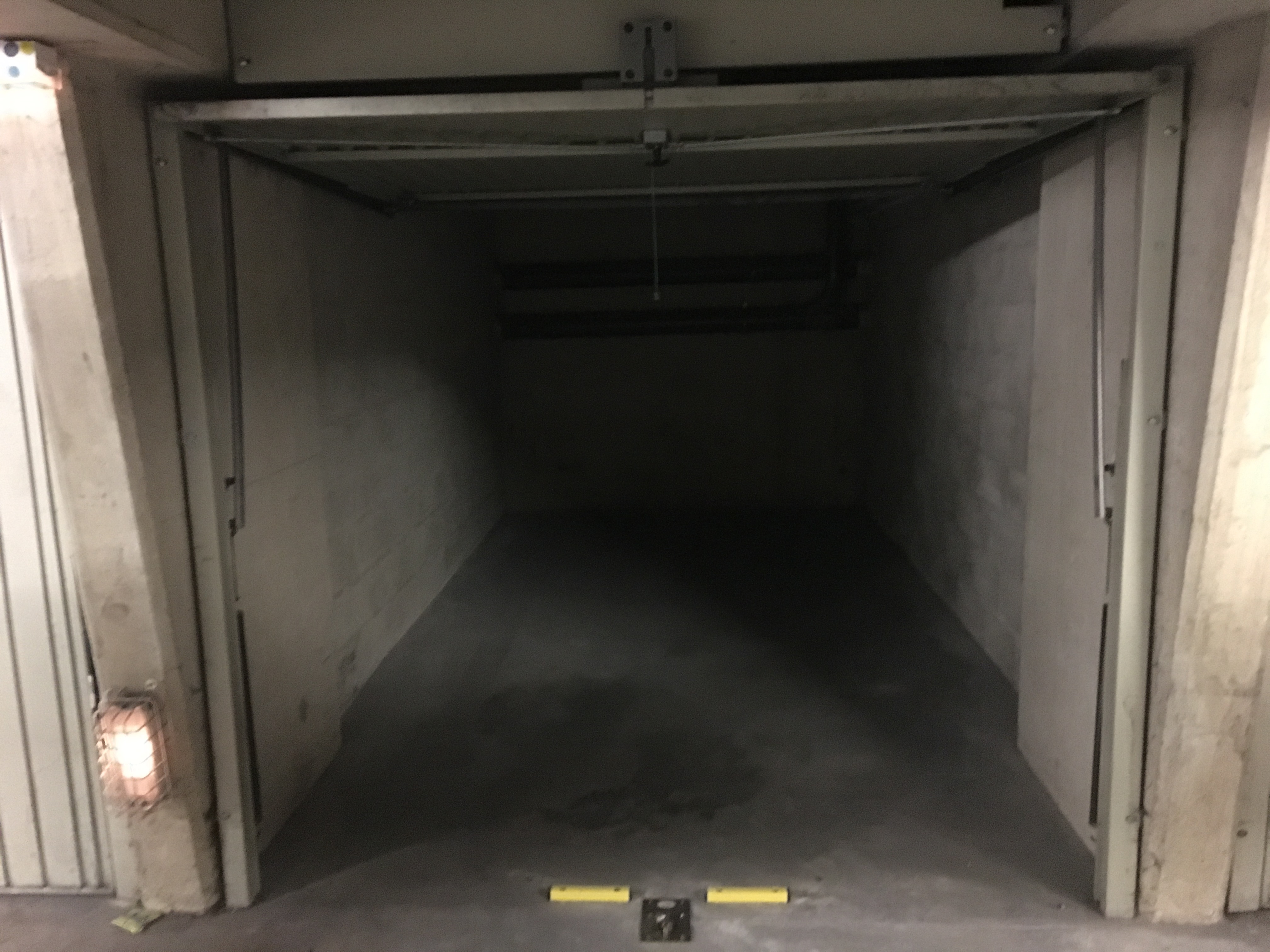Garage à louer de 12m²