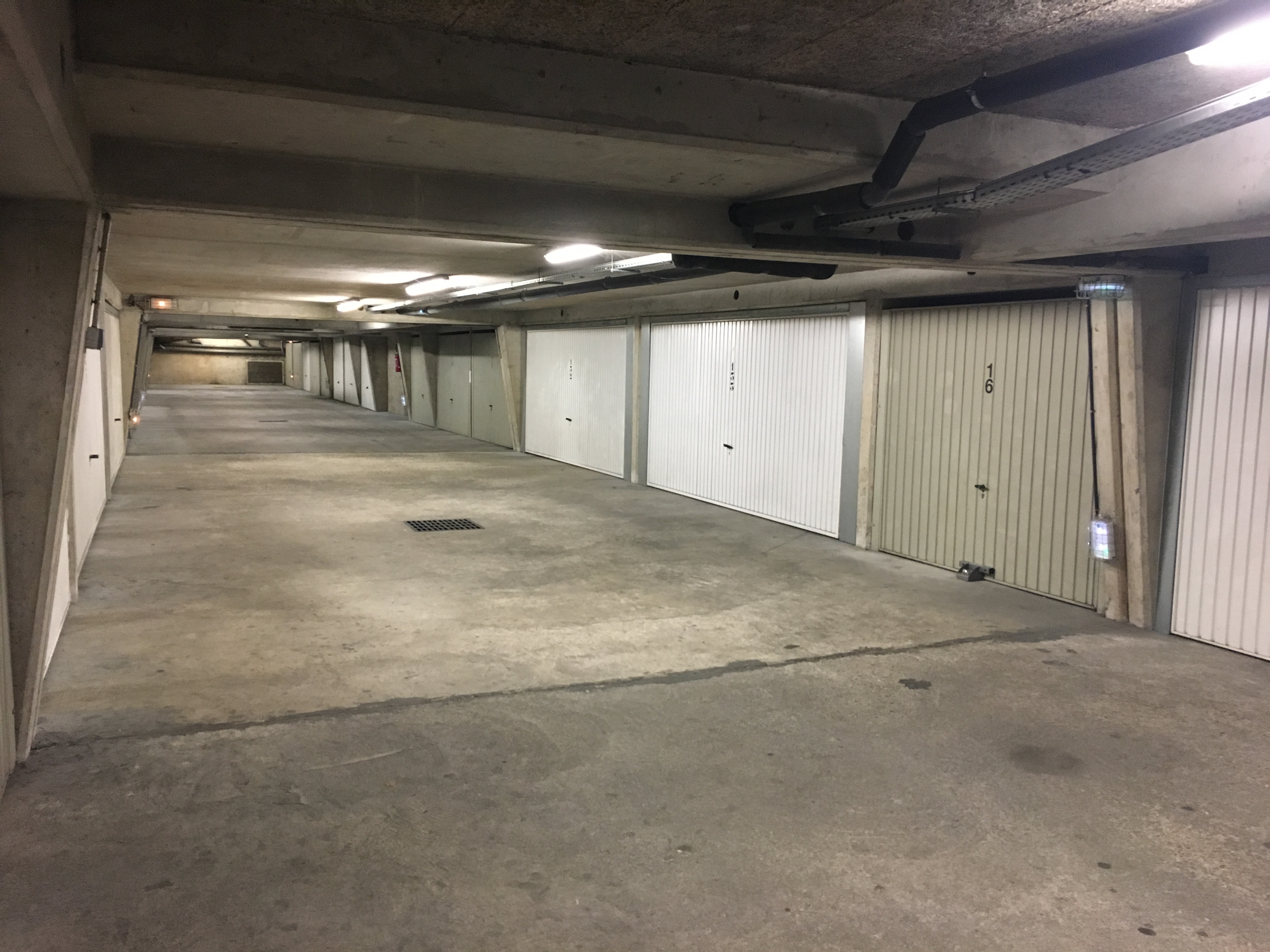Location d'un garage à Achères