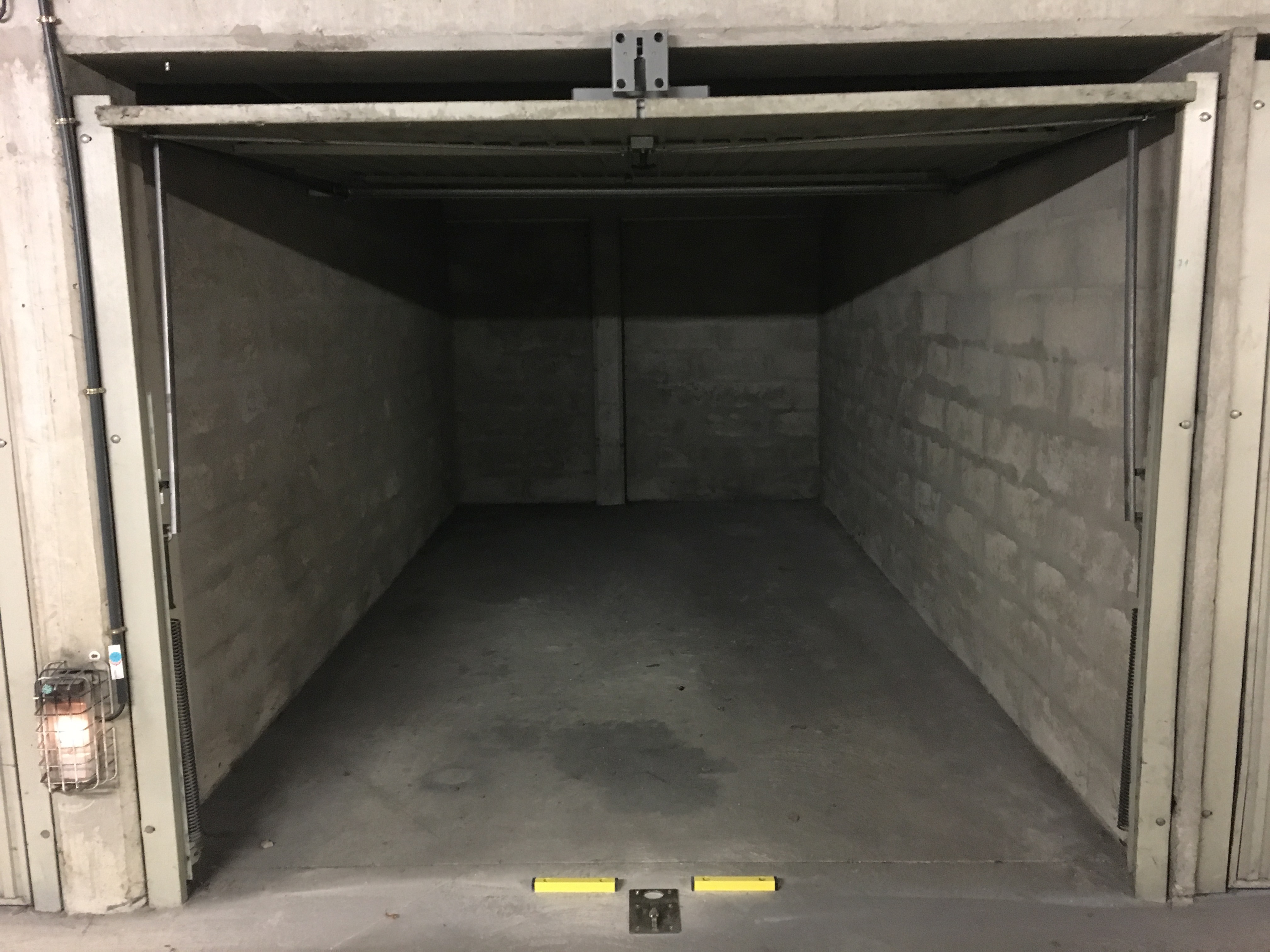 Garage de 13m² à Achères