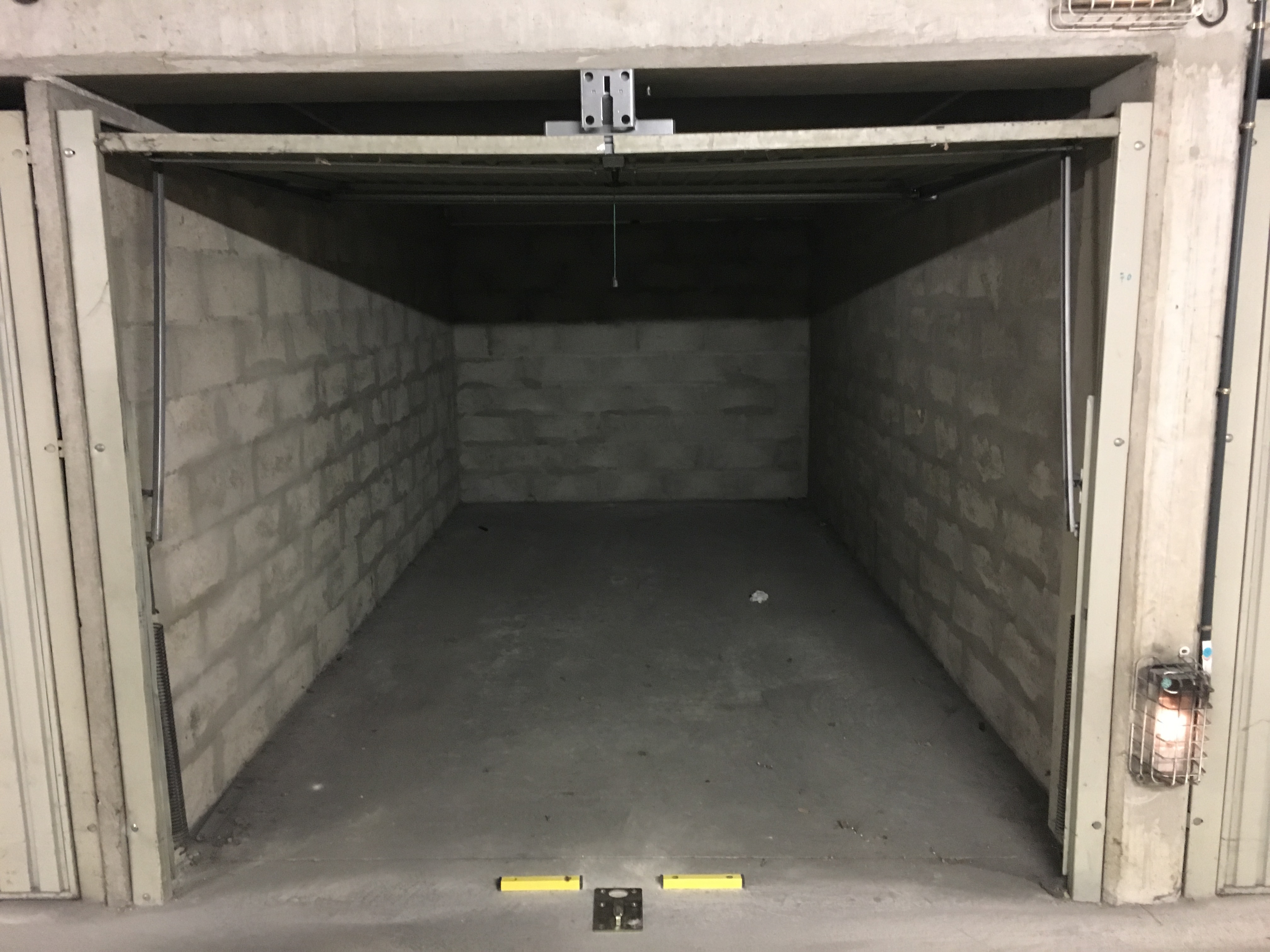 Garage de 11m² à Achères