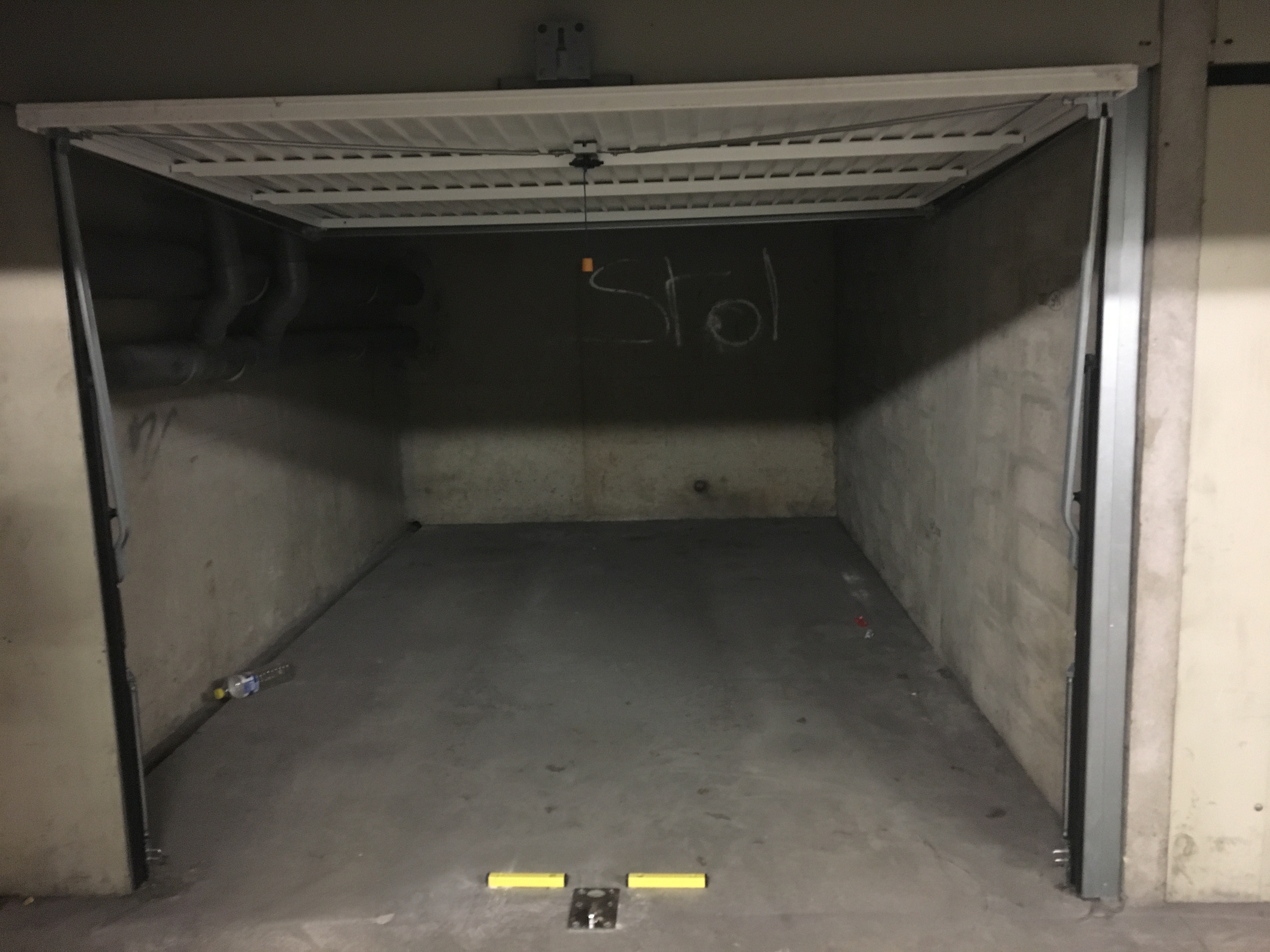 Garage à louer