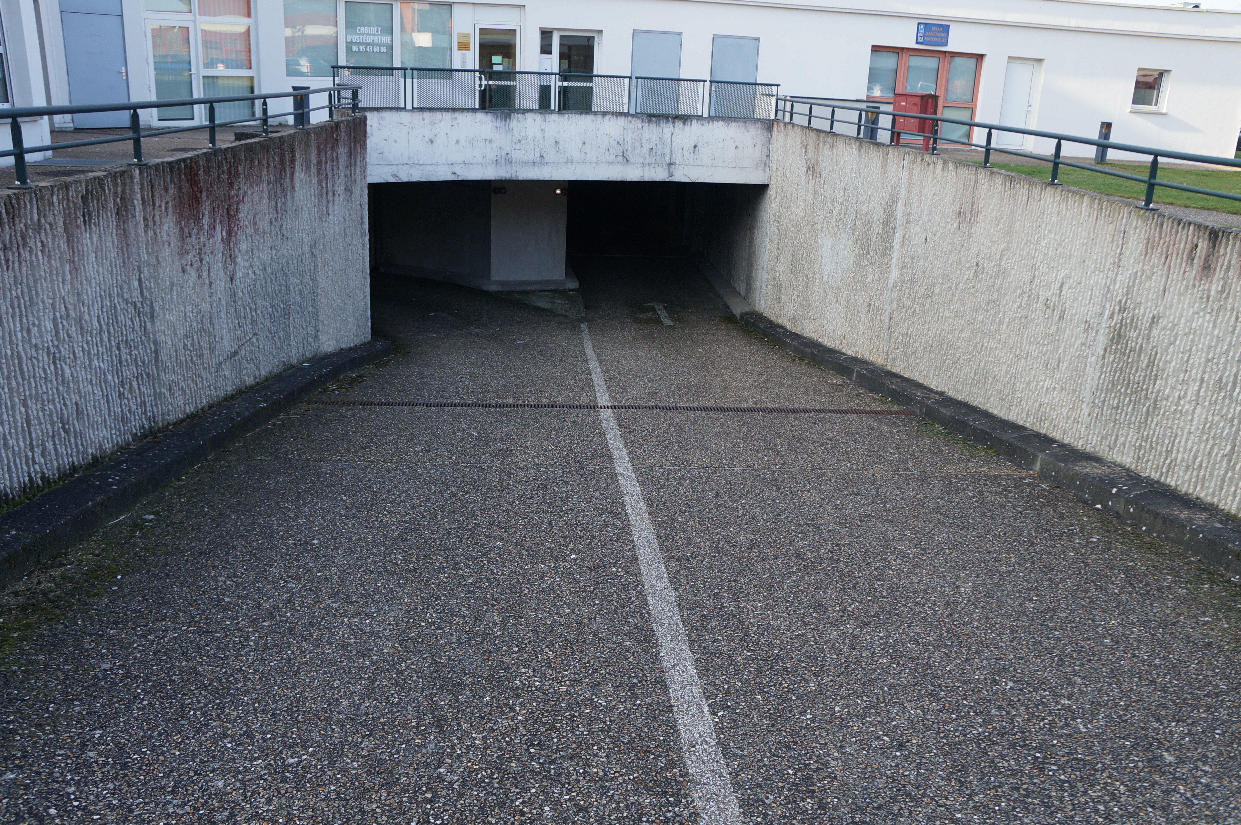 Garage à louer dans résidence sécurisée