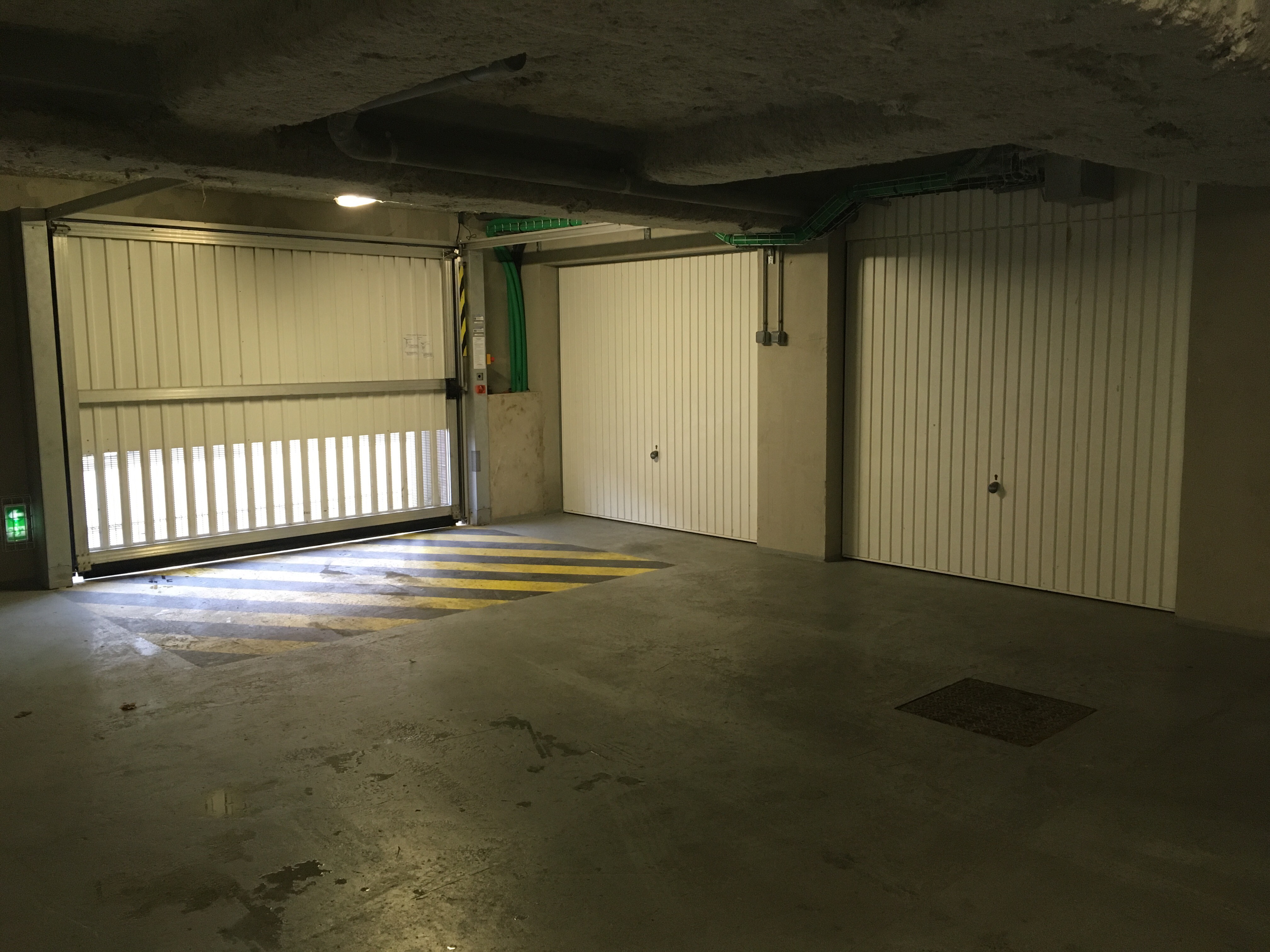 Garage à louer au centre de St Aubin