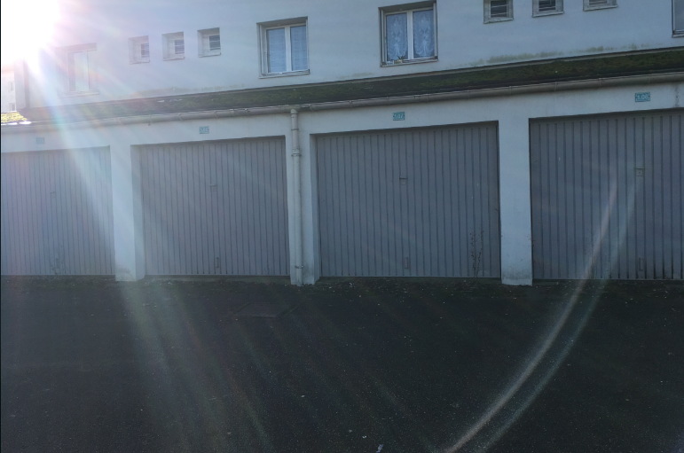 Garage à louer à Canteleu