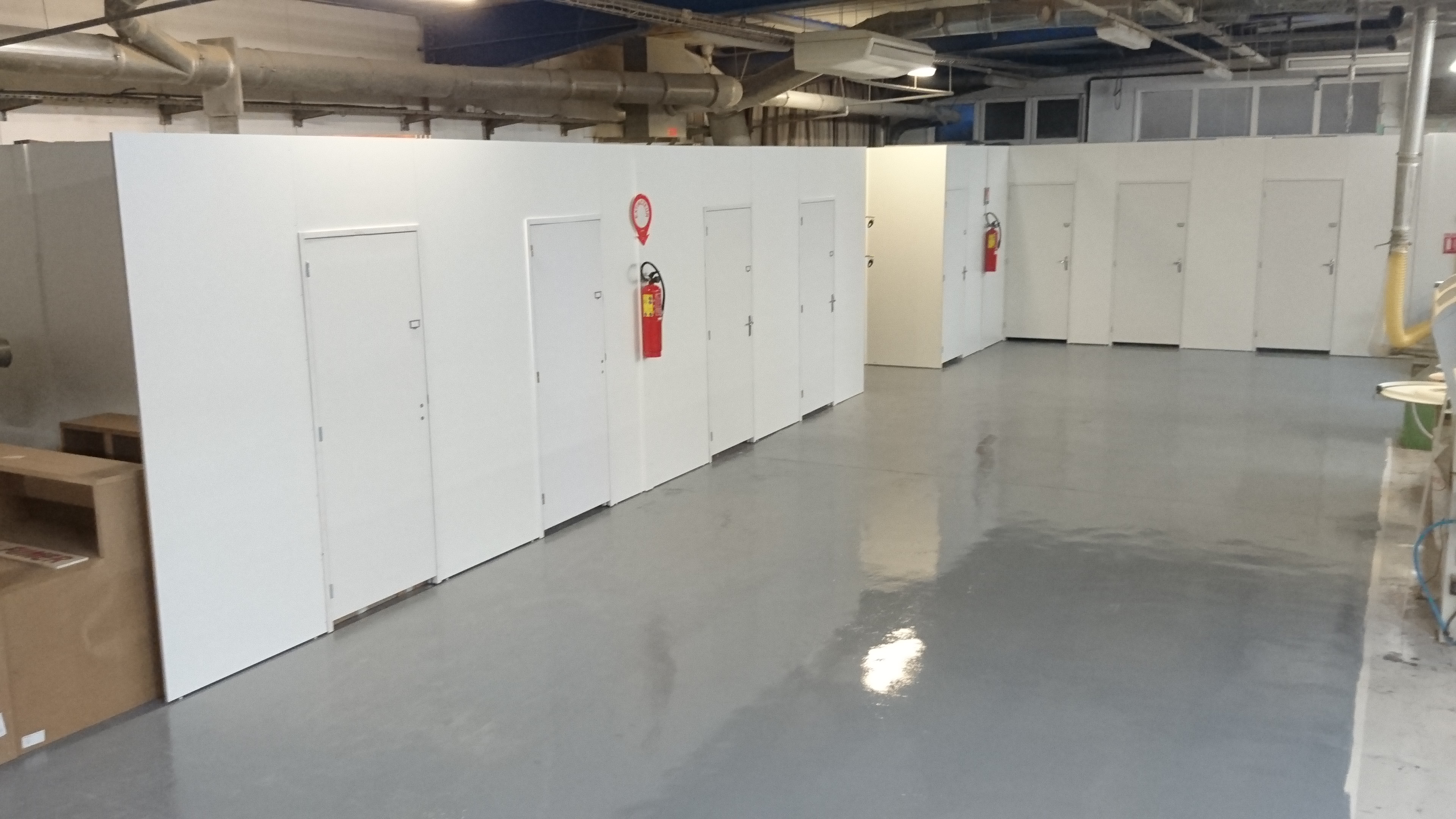 Box 7m² de self stockage fermé sécurisé à