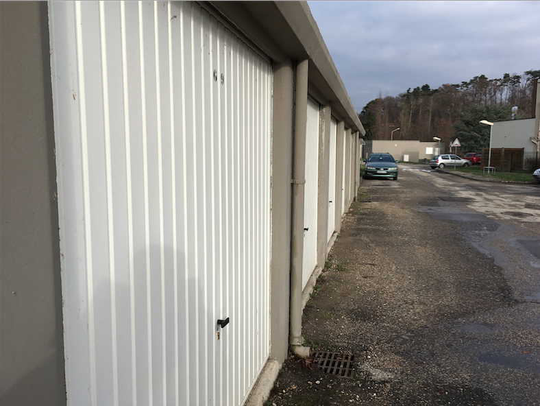 A louer / Box RDC / Irigny