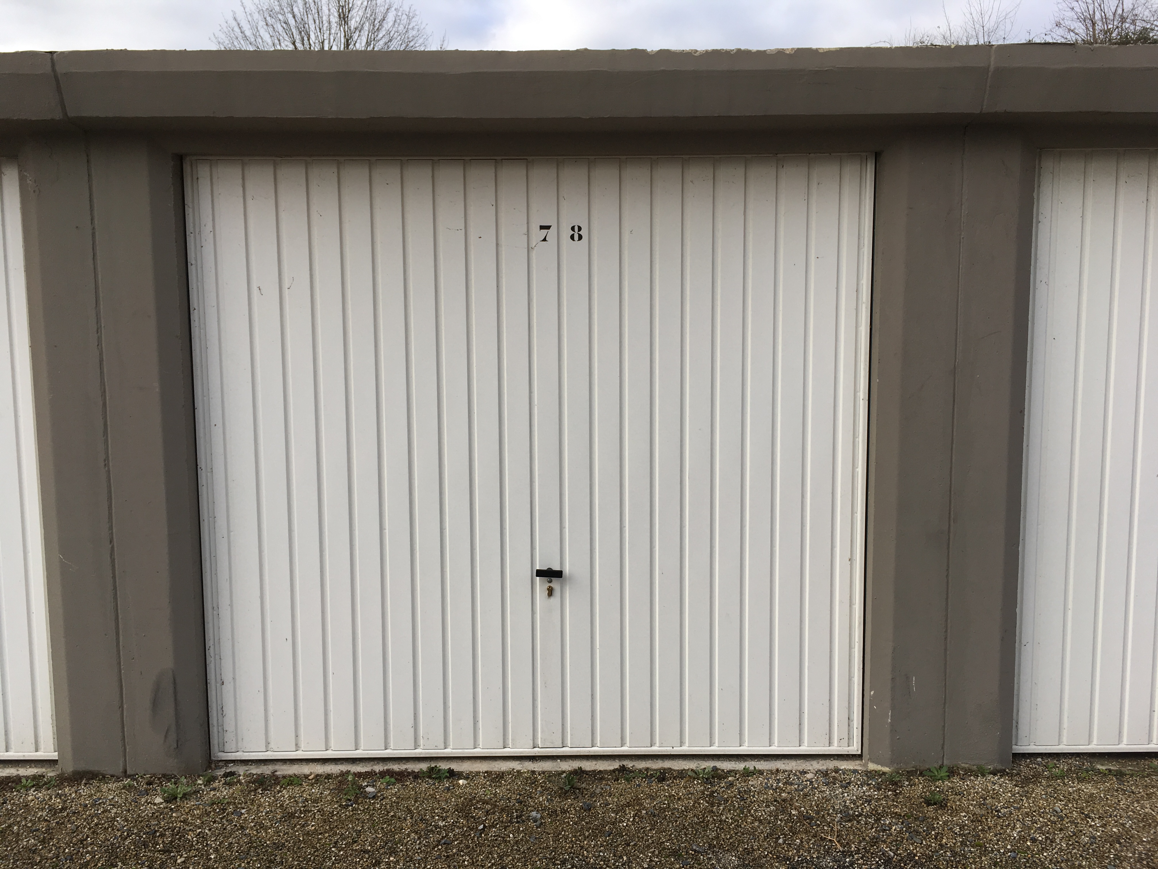 Stockage dans box individuel / Irigny