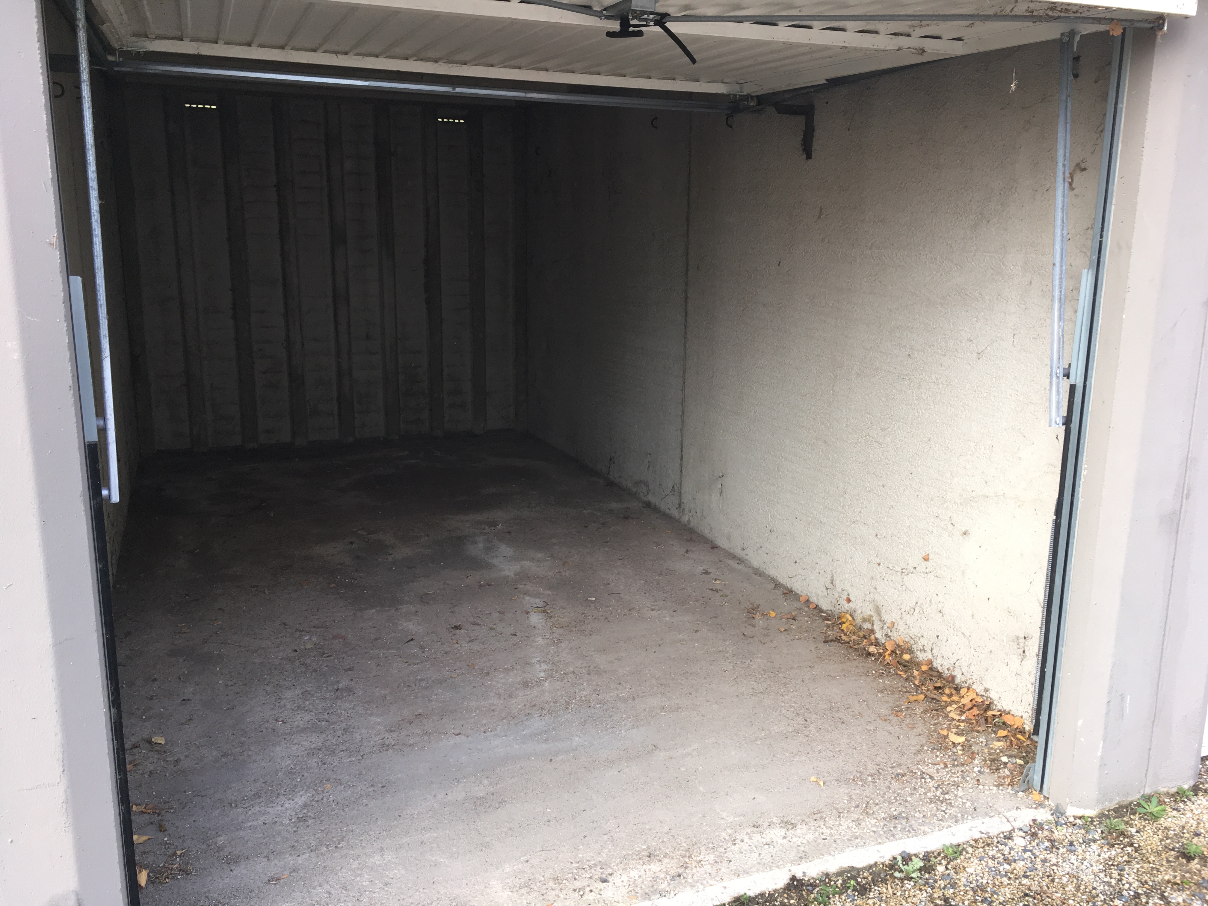 Stockage dans box individuel / Irigny