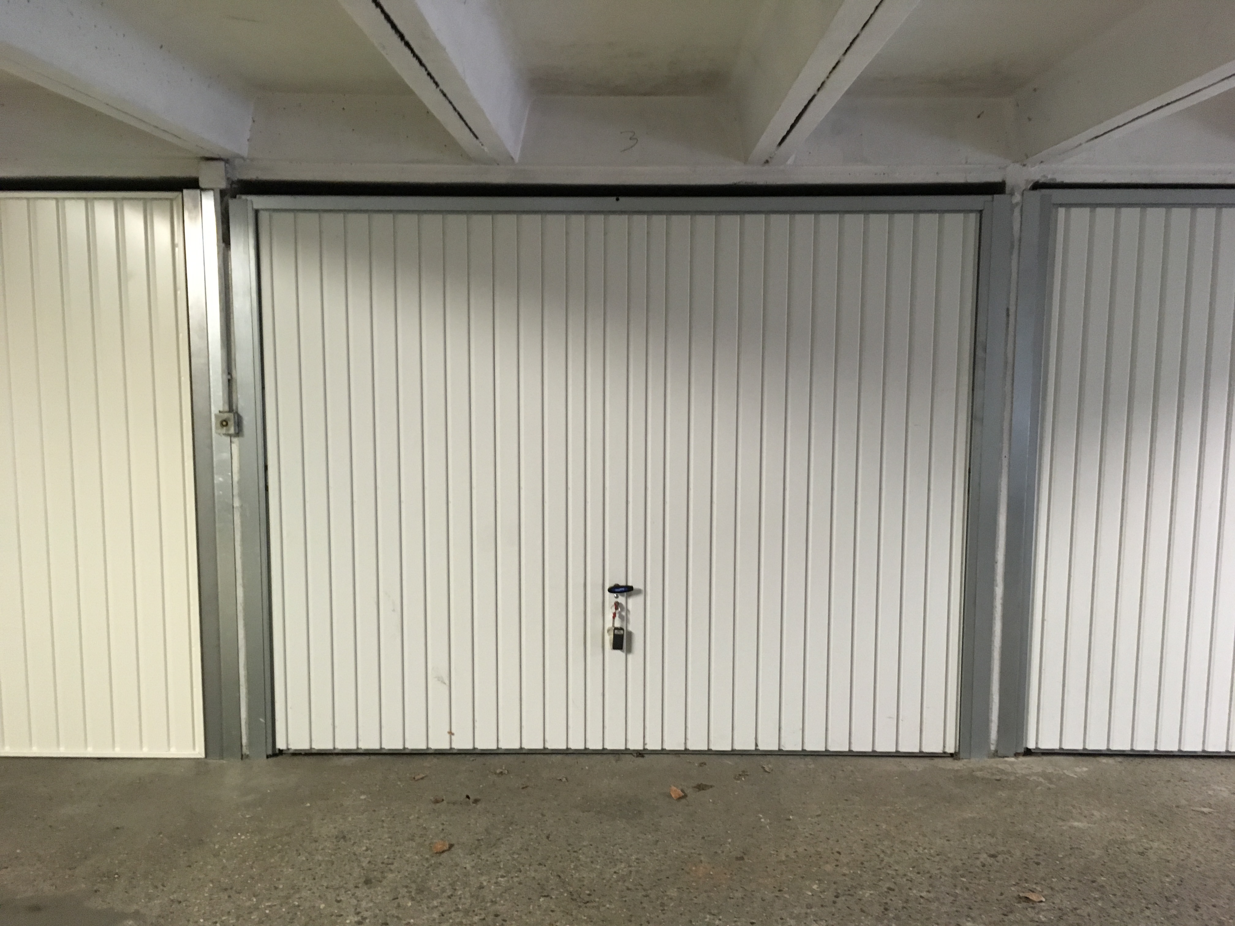 Garage à louer à Décines-Charpieu