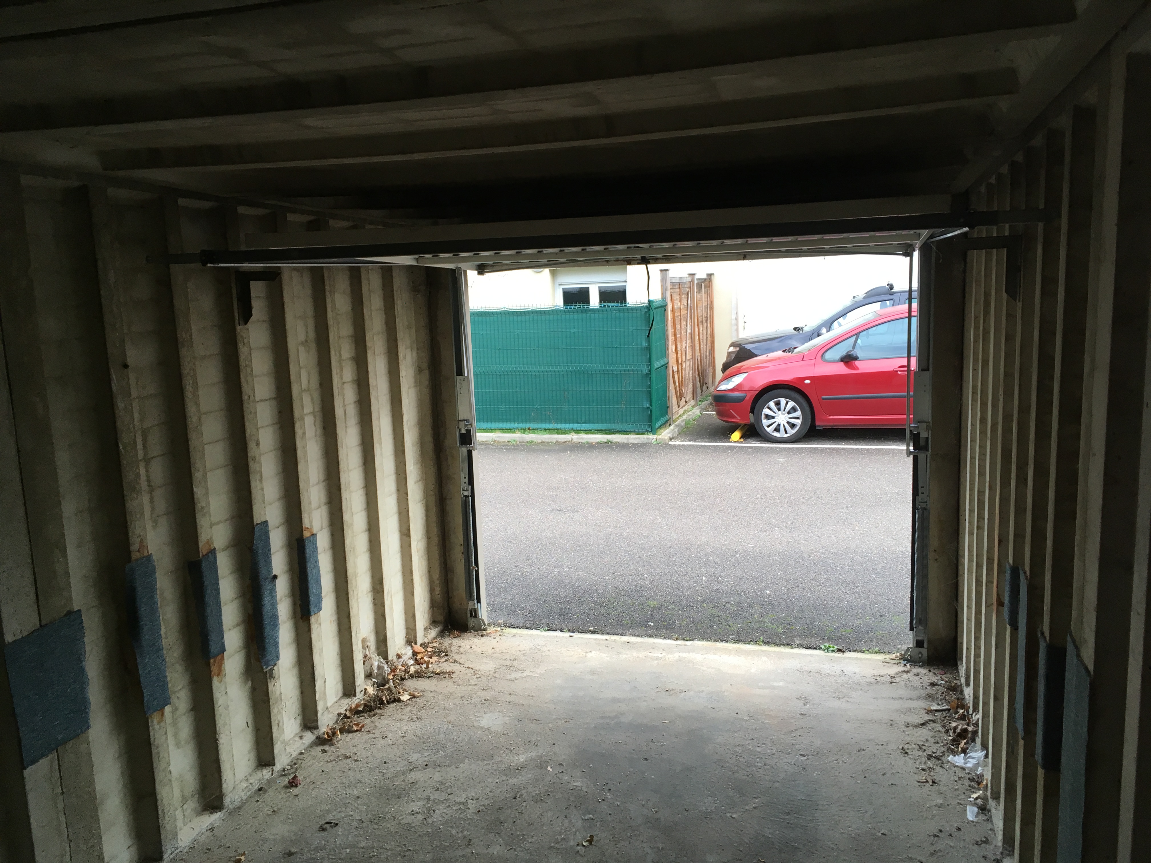 Location box fermé et individuel / Irigny