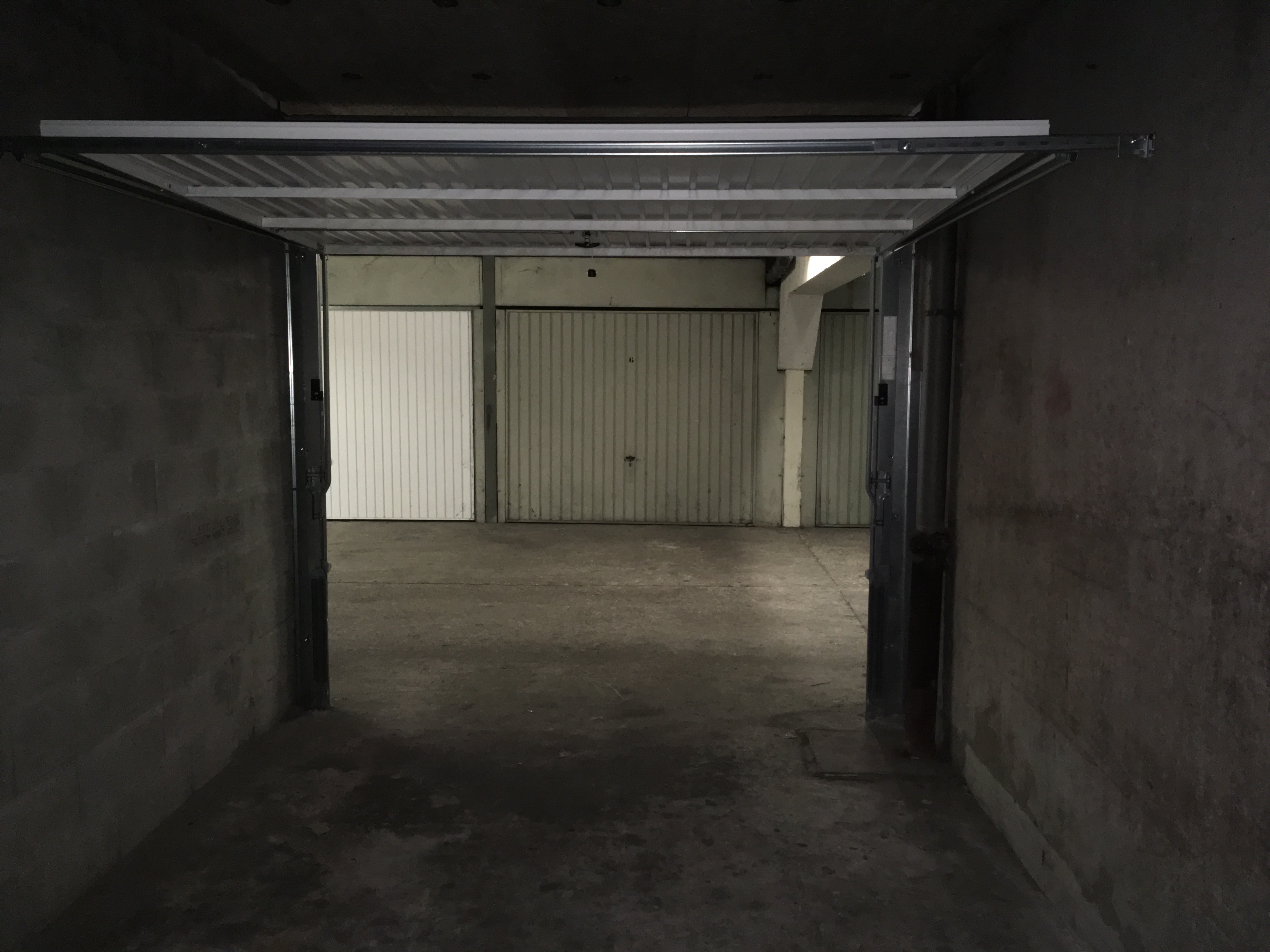 Garage/Stationnement / Meyzieu