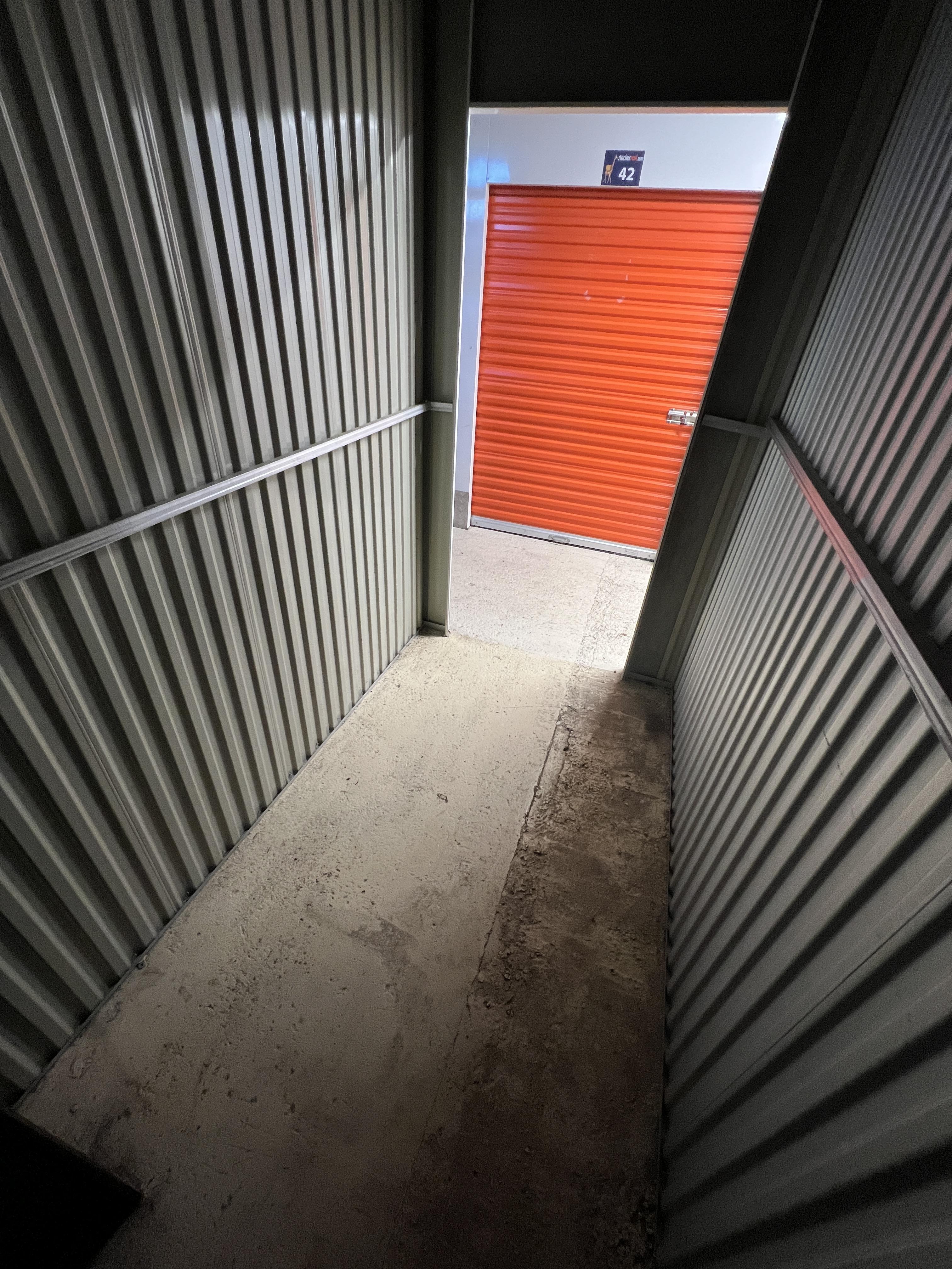 Box de 3,5 m2 - Mondeville