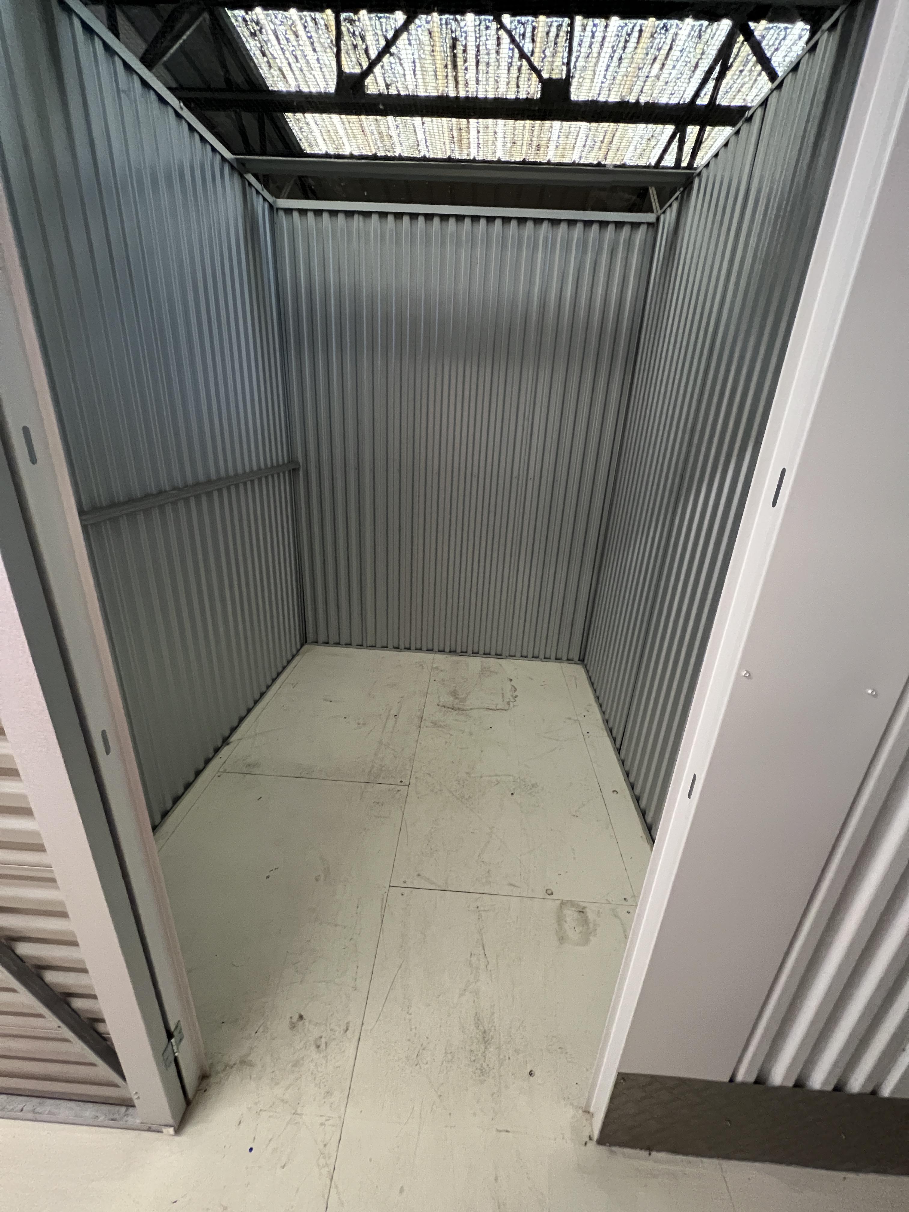 Box de 5 m2 - Mondeville