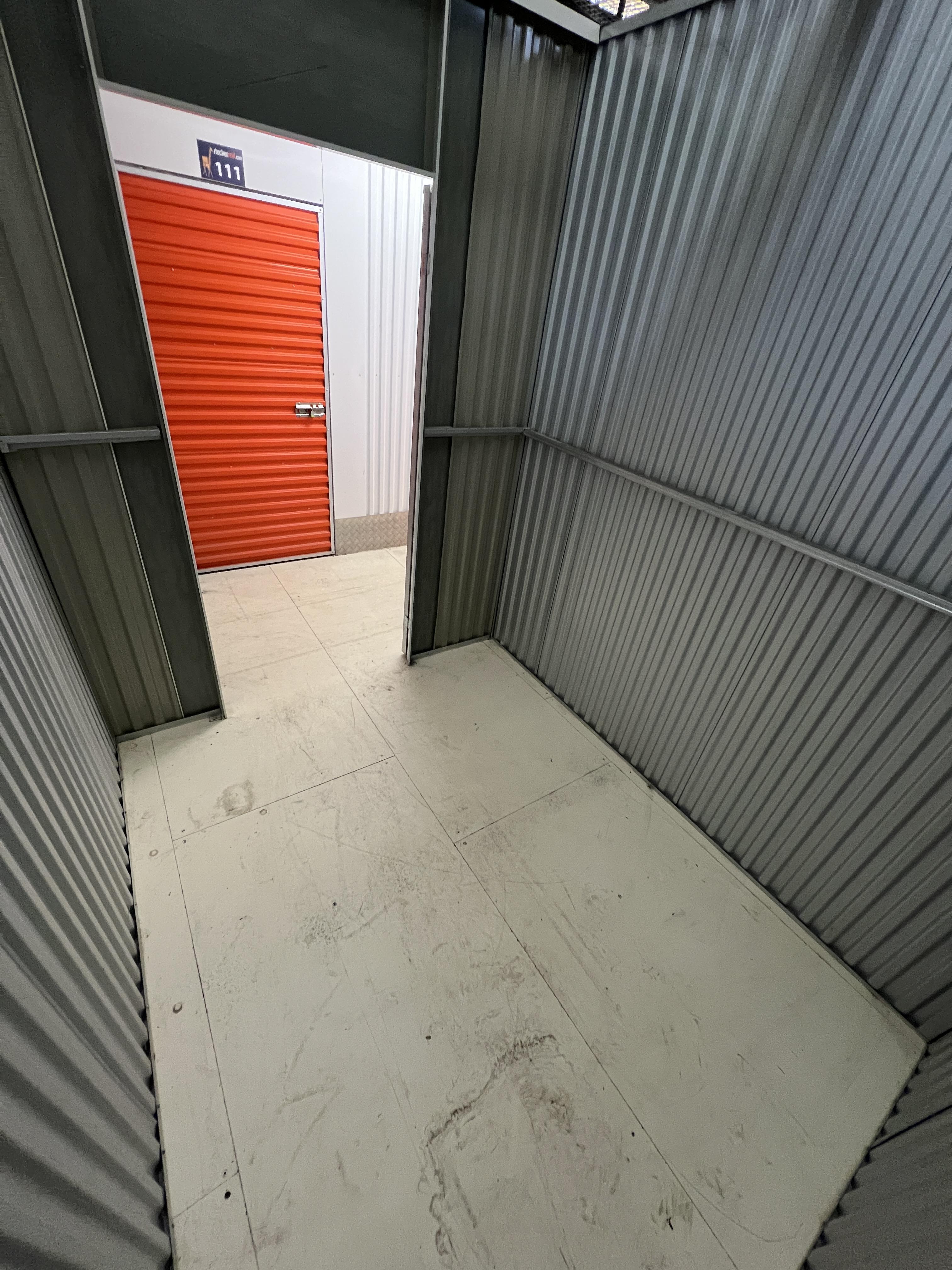 Box de 5 m2 - Mondeville
