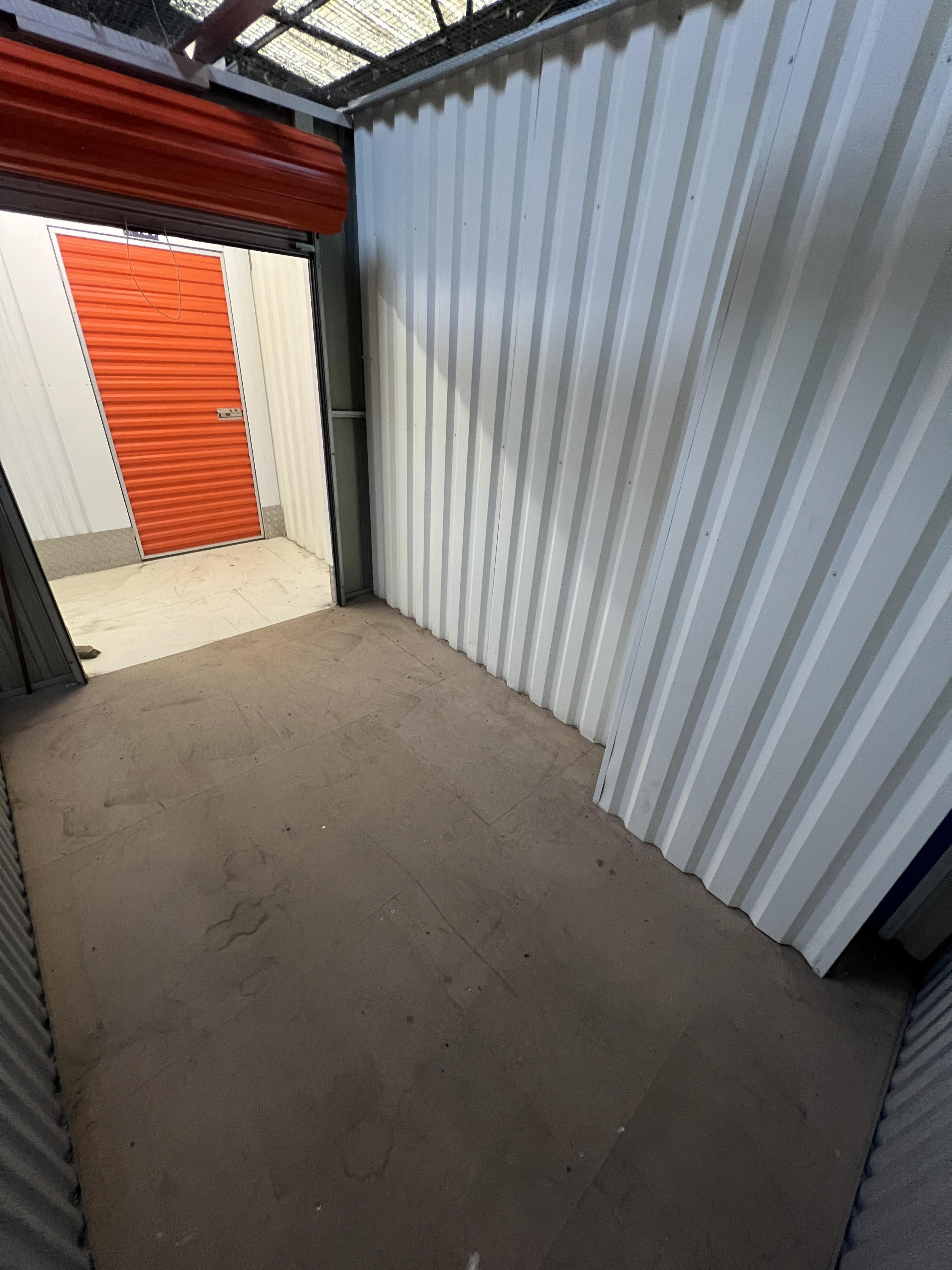 Box de 8m2 - Mondeville