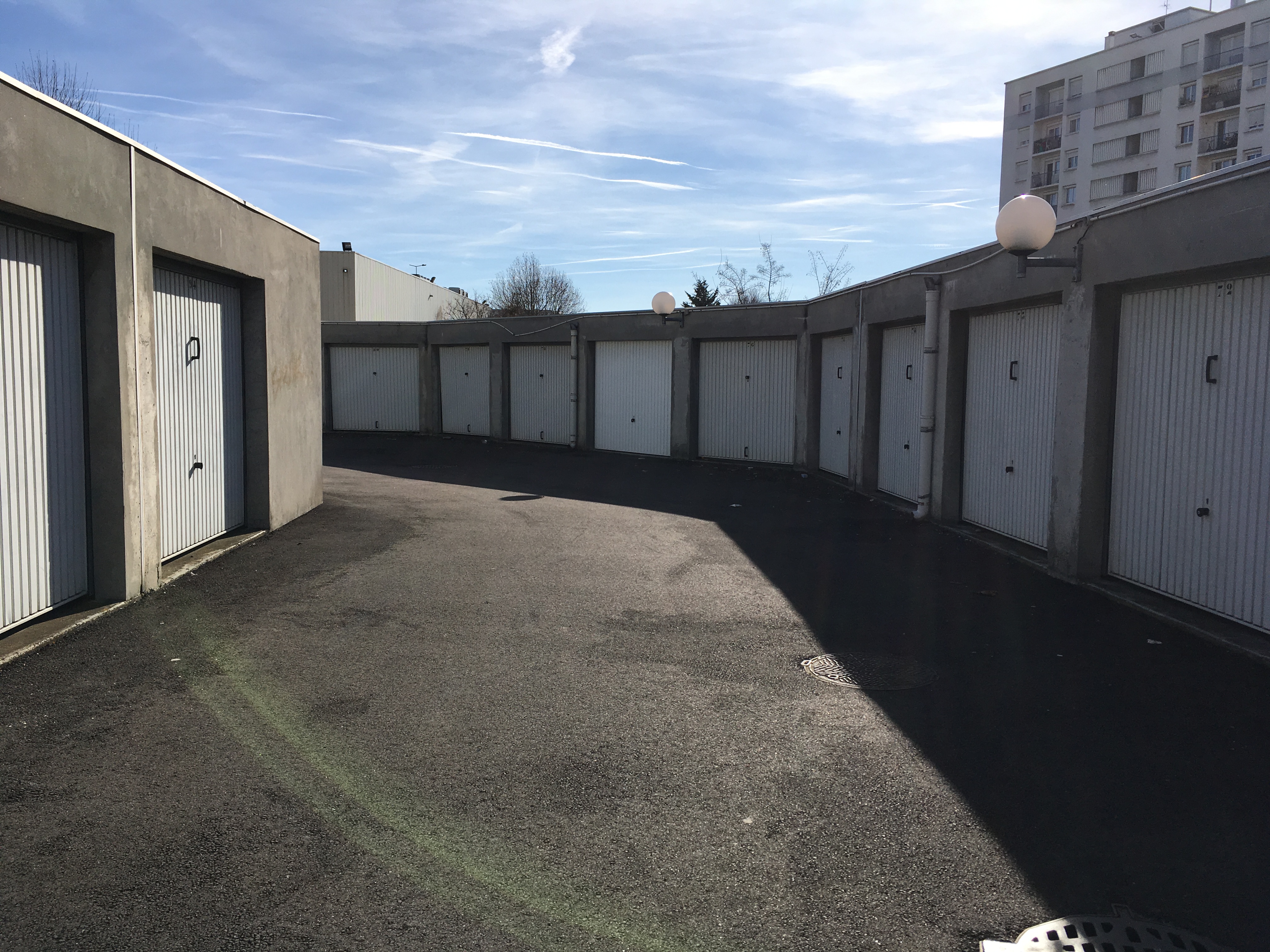 Box en location sur Vénissieux