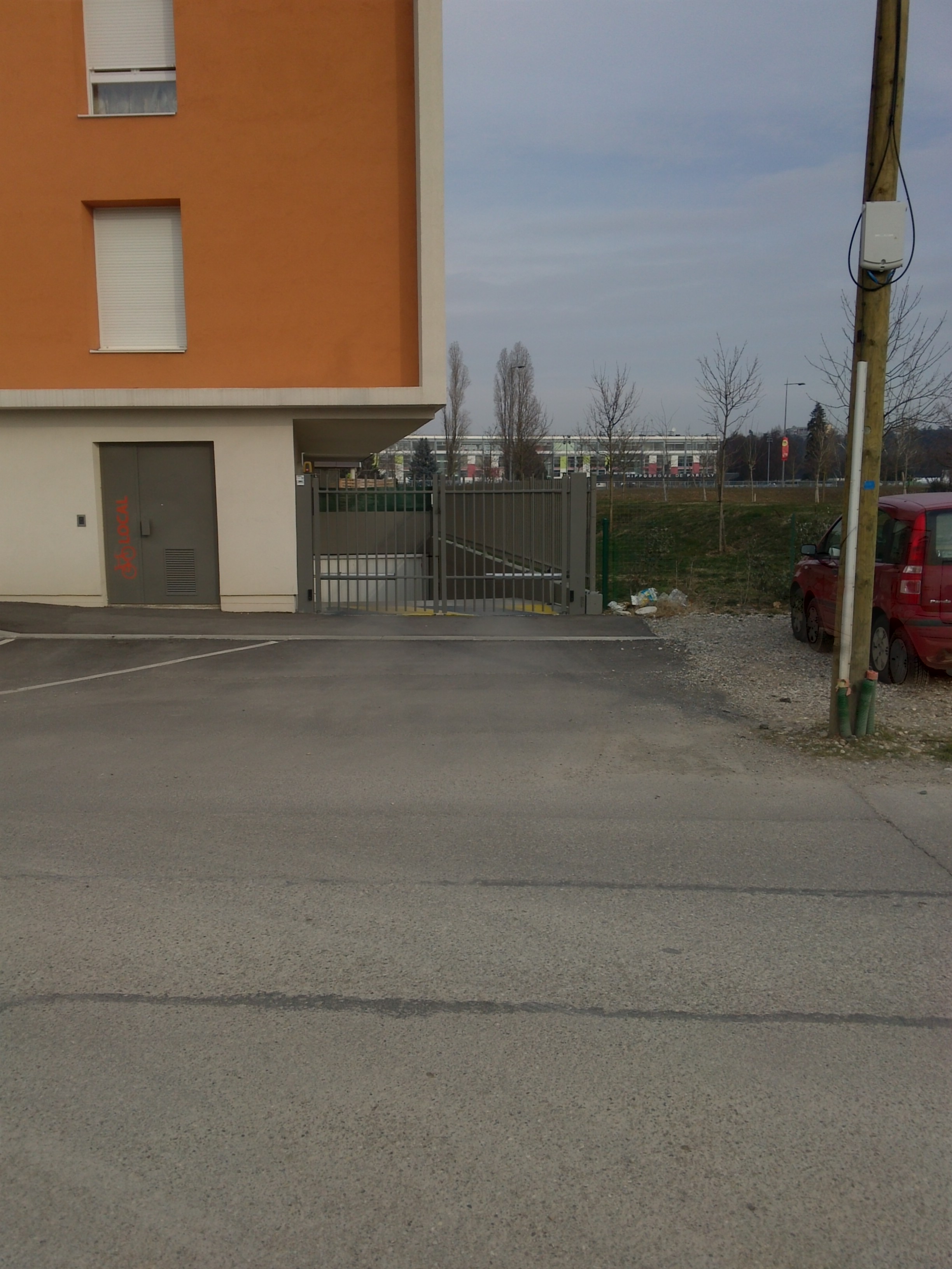 Garage à louer à Bron
