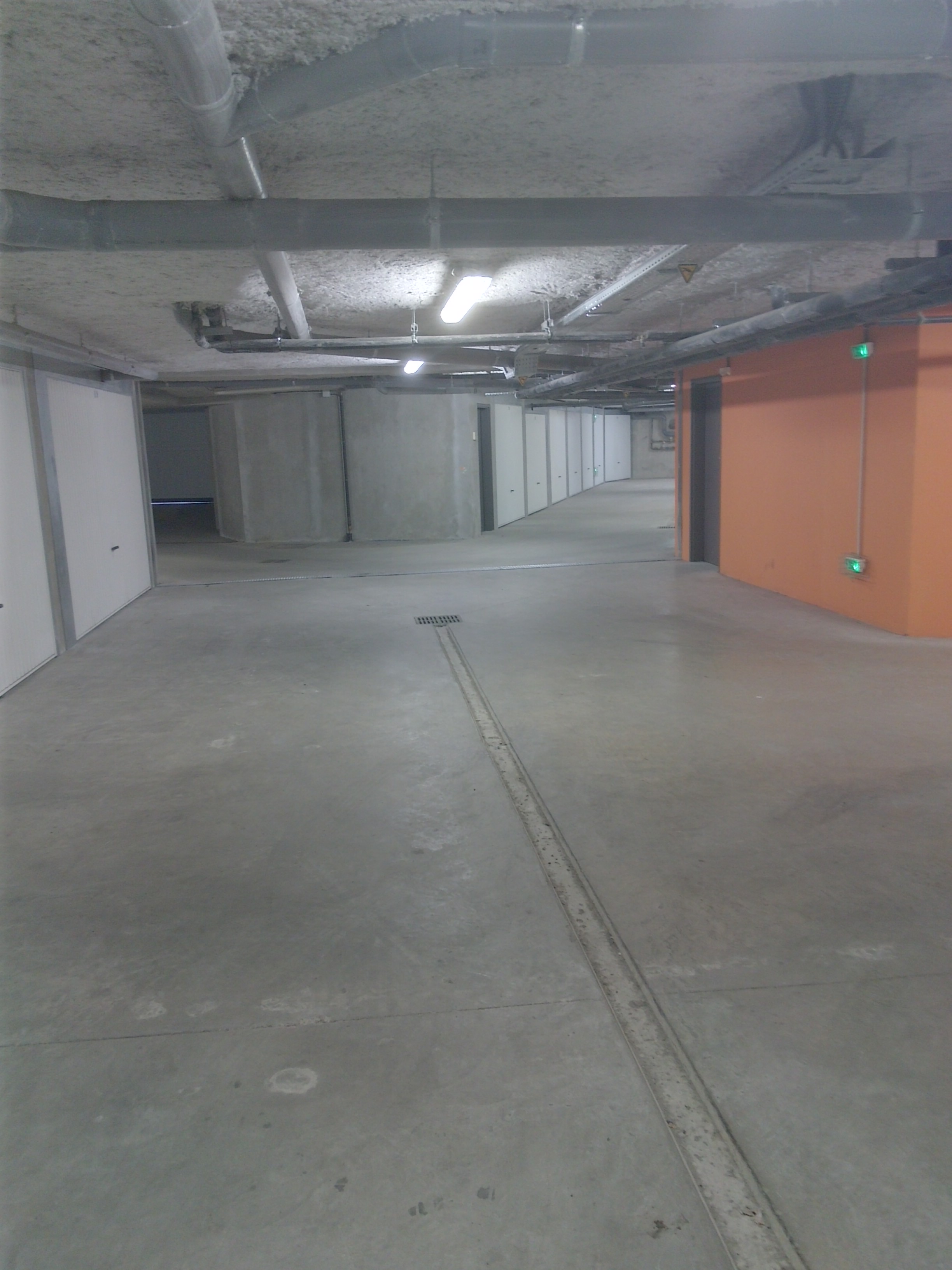 Location garage sur Bron