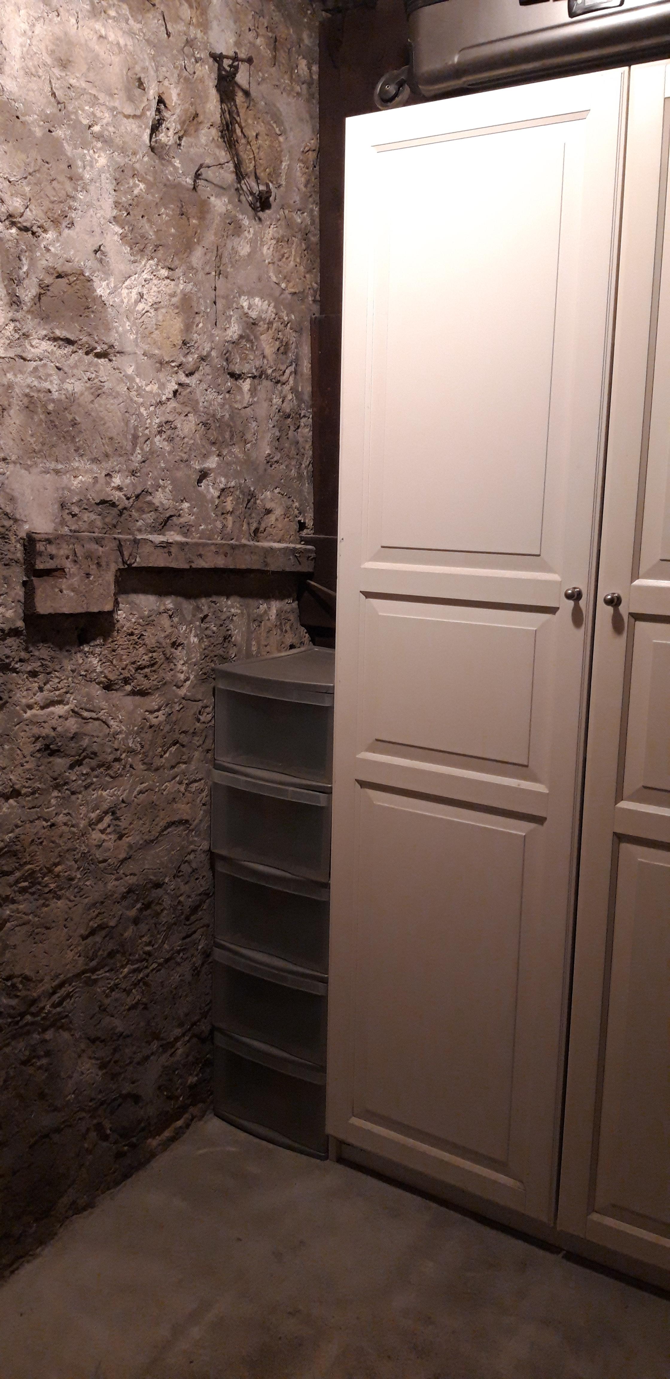 Location cave rue du Théâtre (15ème)