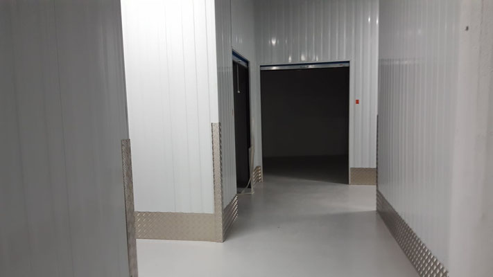 Grand box de self-stockage