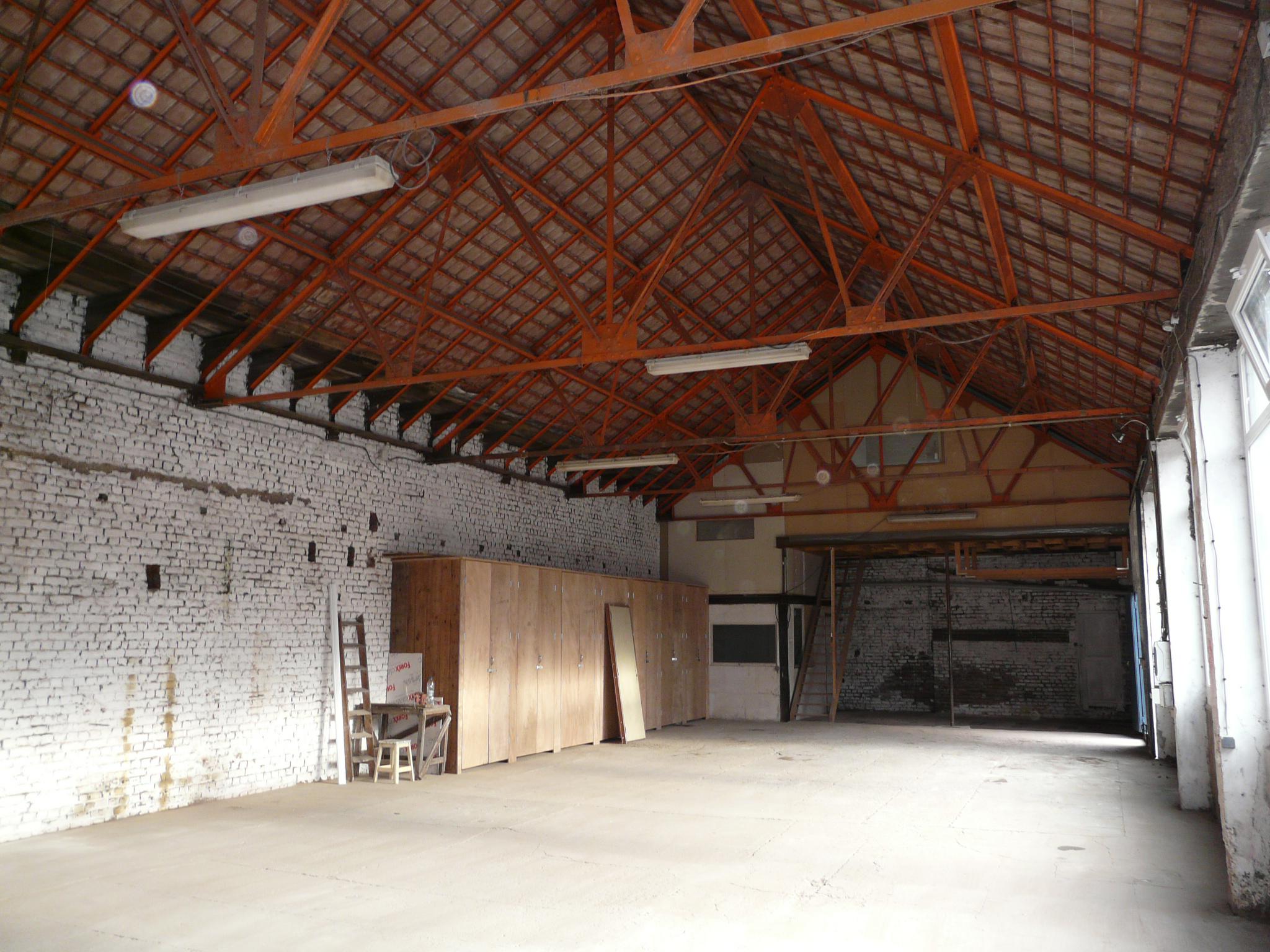 Entrepôt de 200 m² à Lille, quartier CHR-Lille