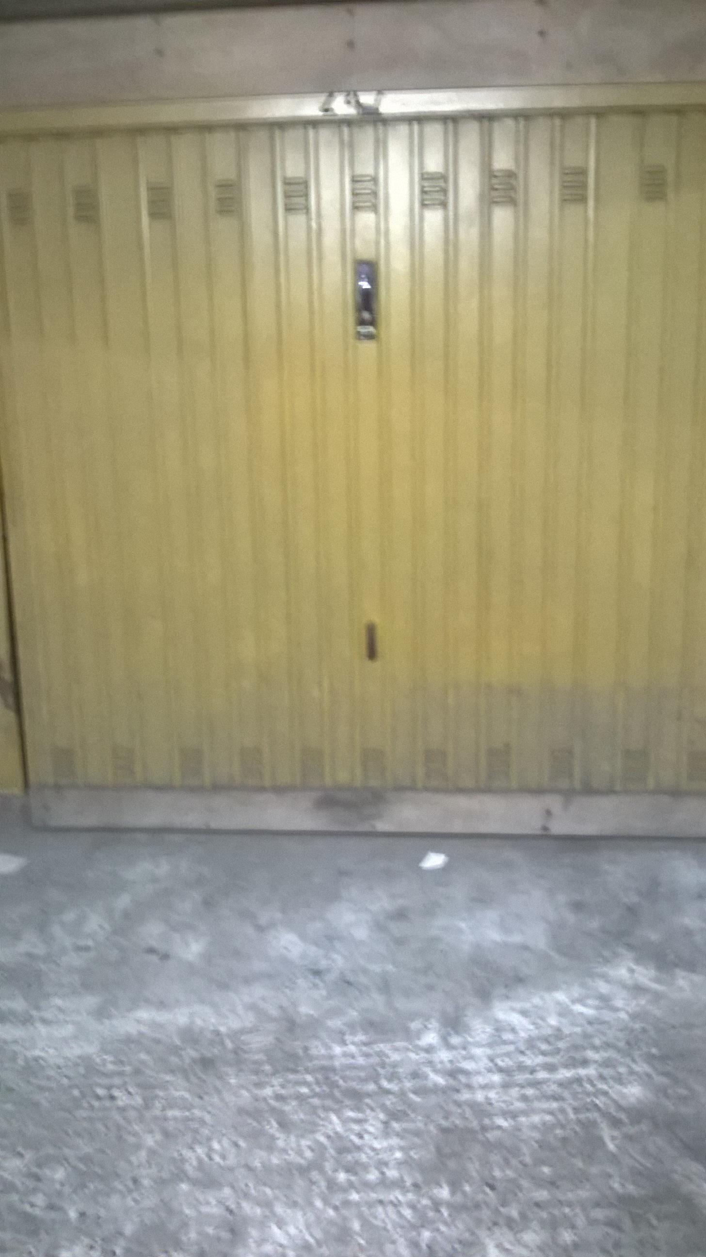Box de 15 m2, ultra sécurisé en résidence