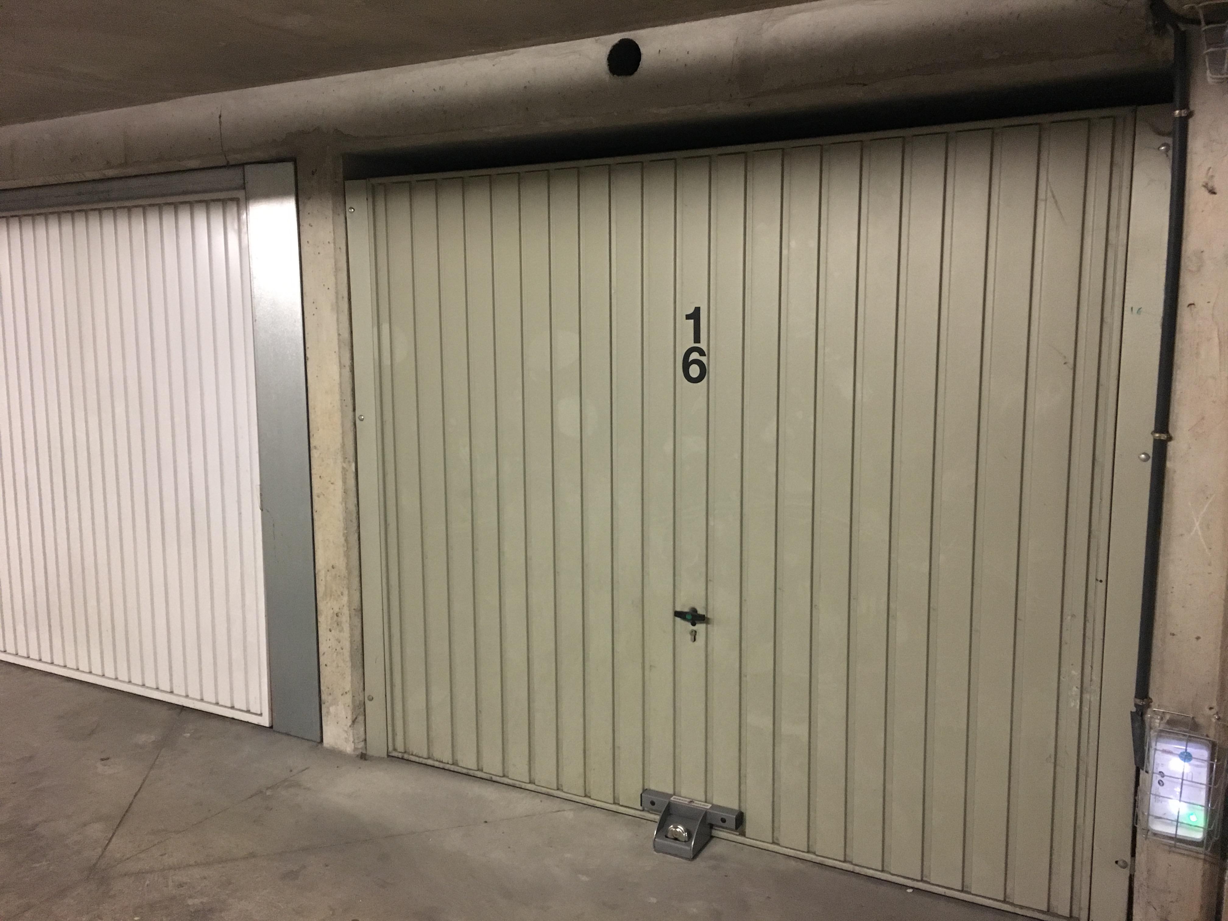 Garage sur Achères