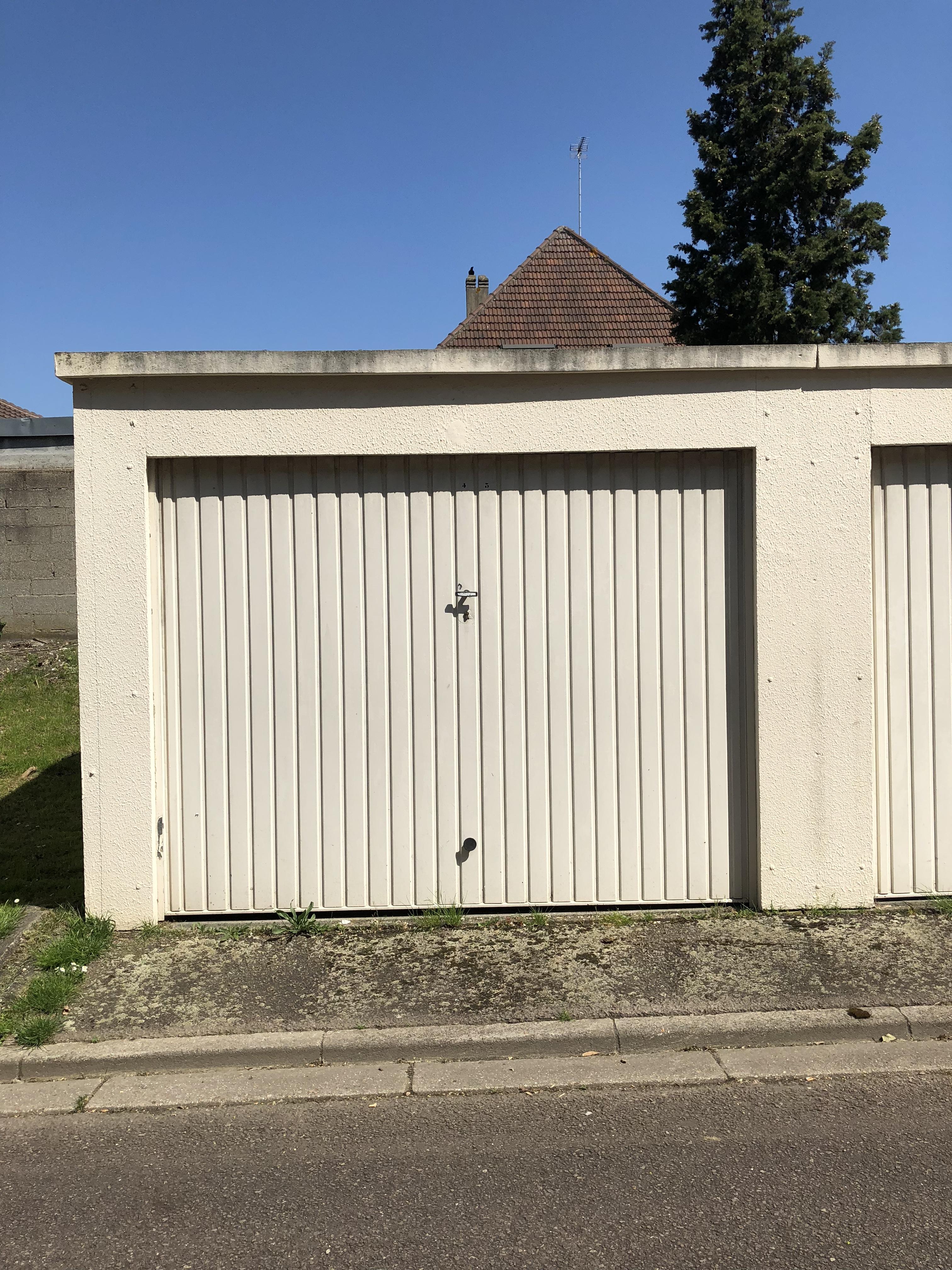 Box sécurisé en location à Sotteville