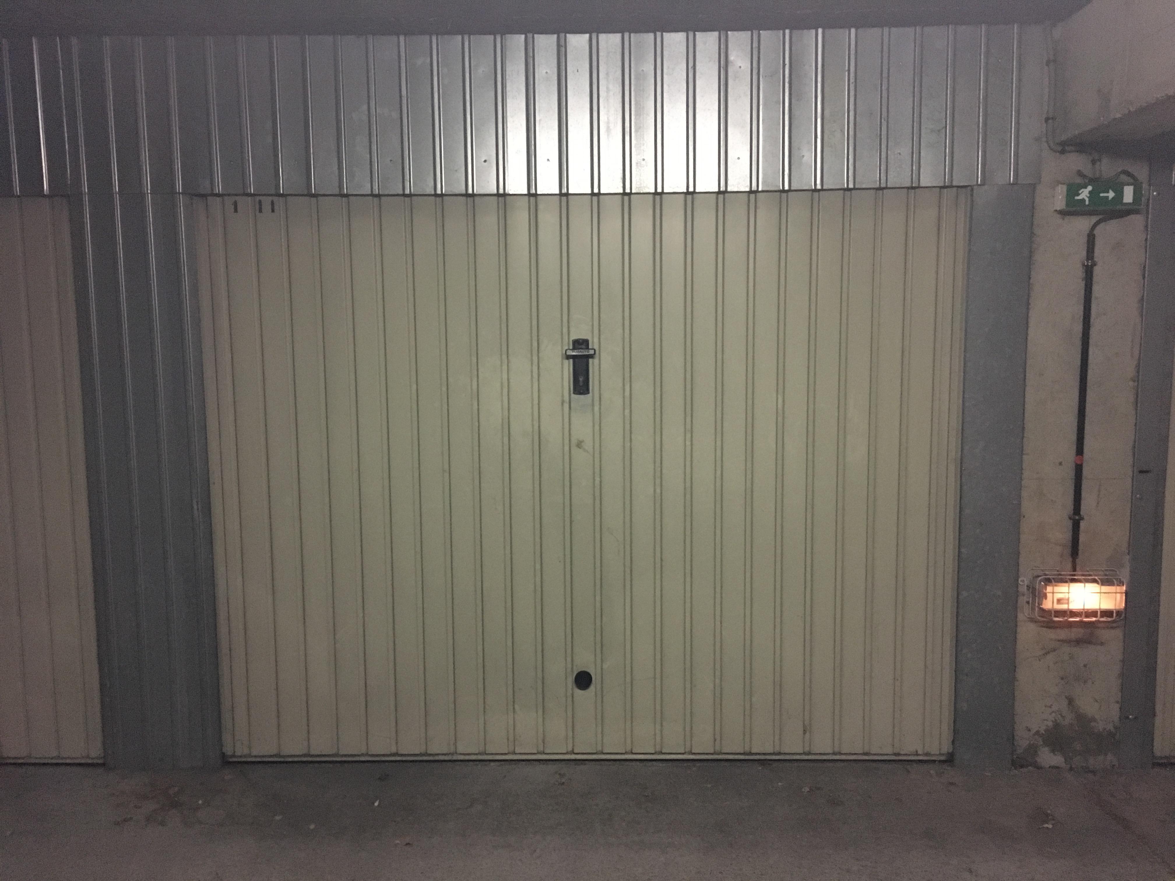 Grand garage privé / St-Jean-de-Braye