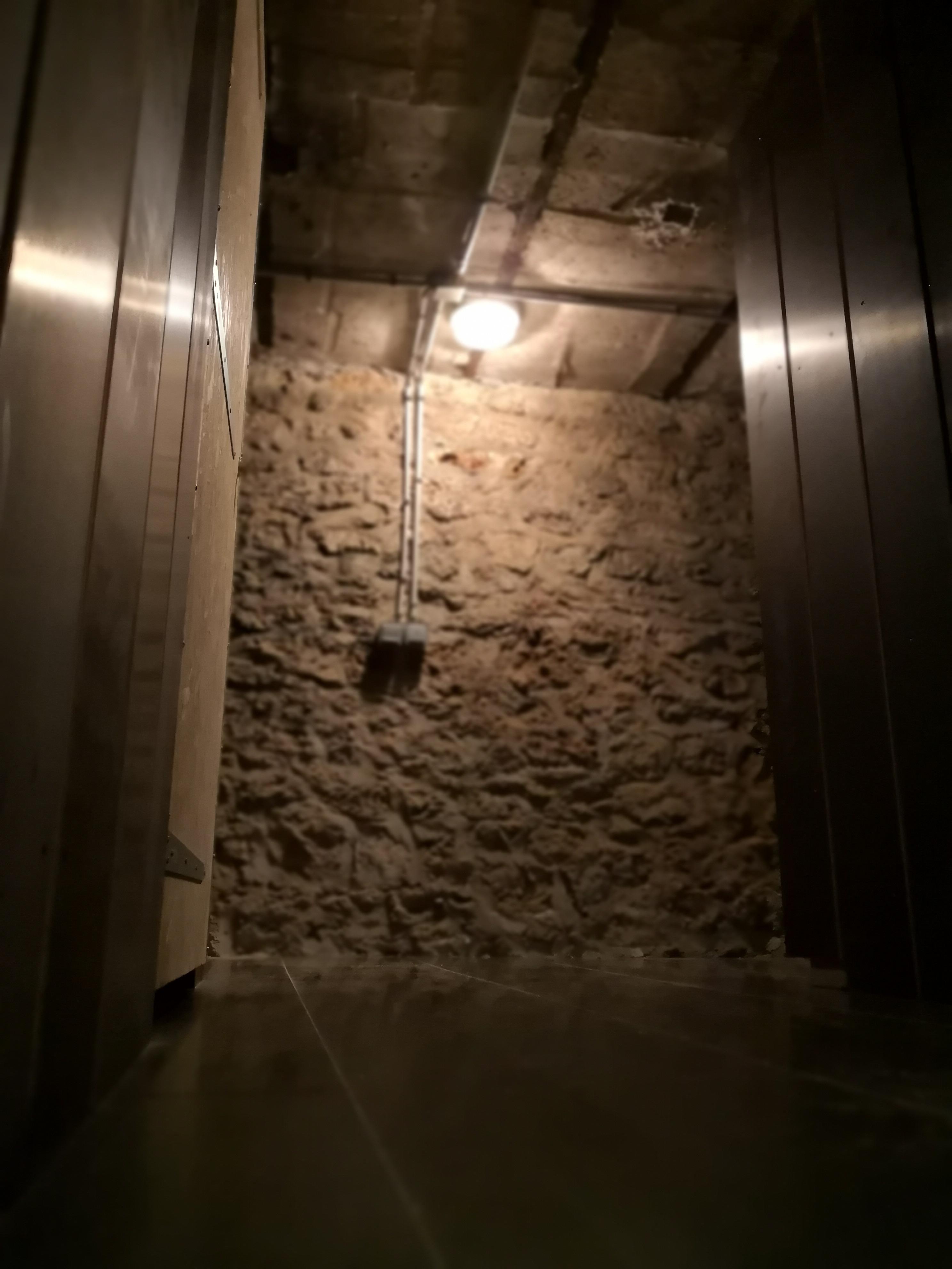 Cave n°7 parfaitement saine