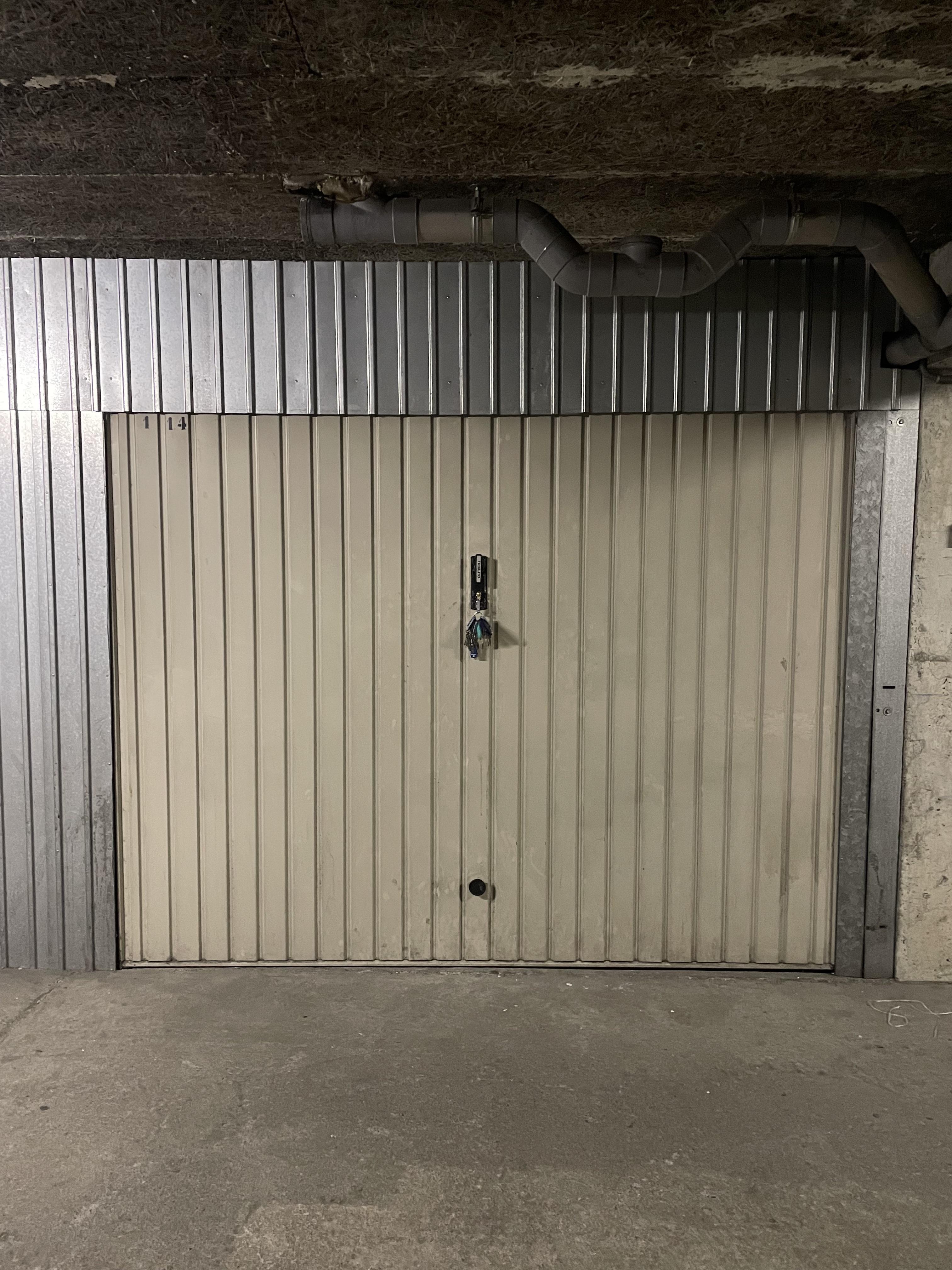 Garage à louer