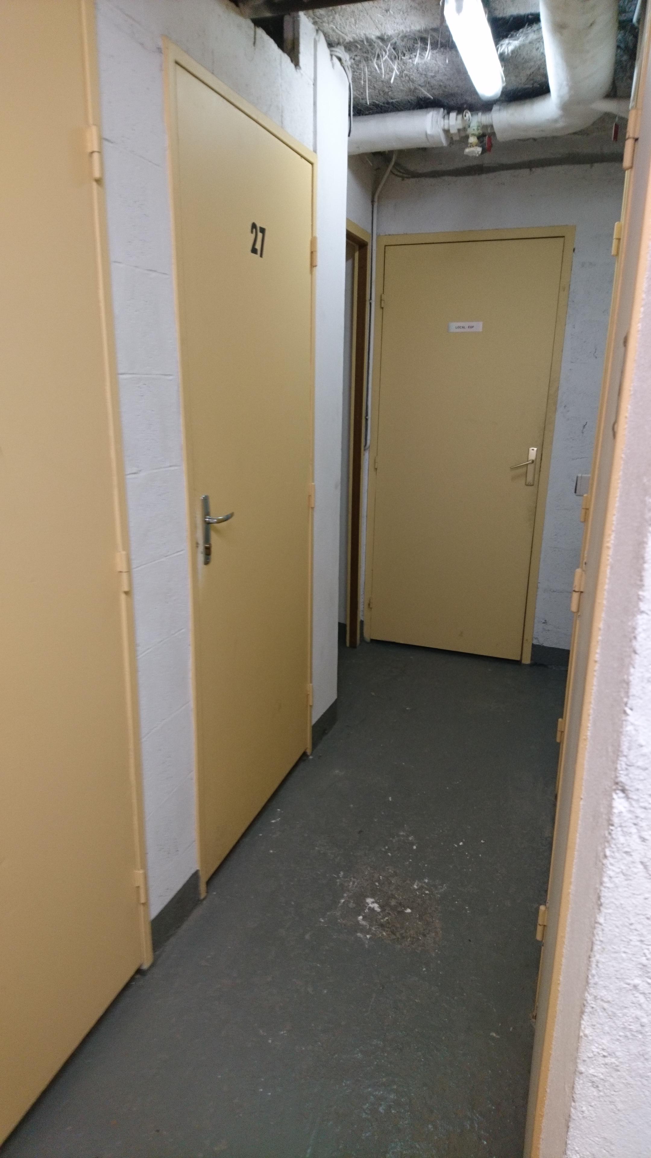Cave pour stockage